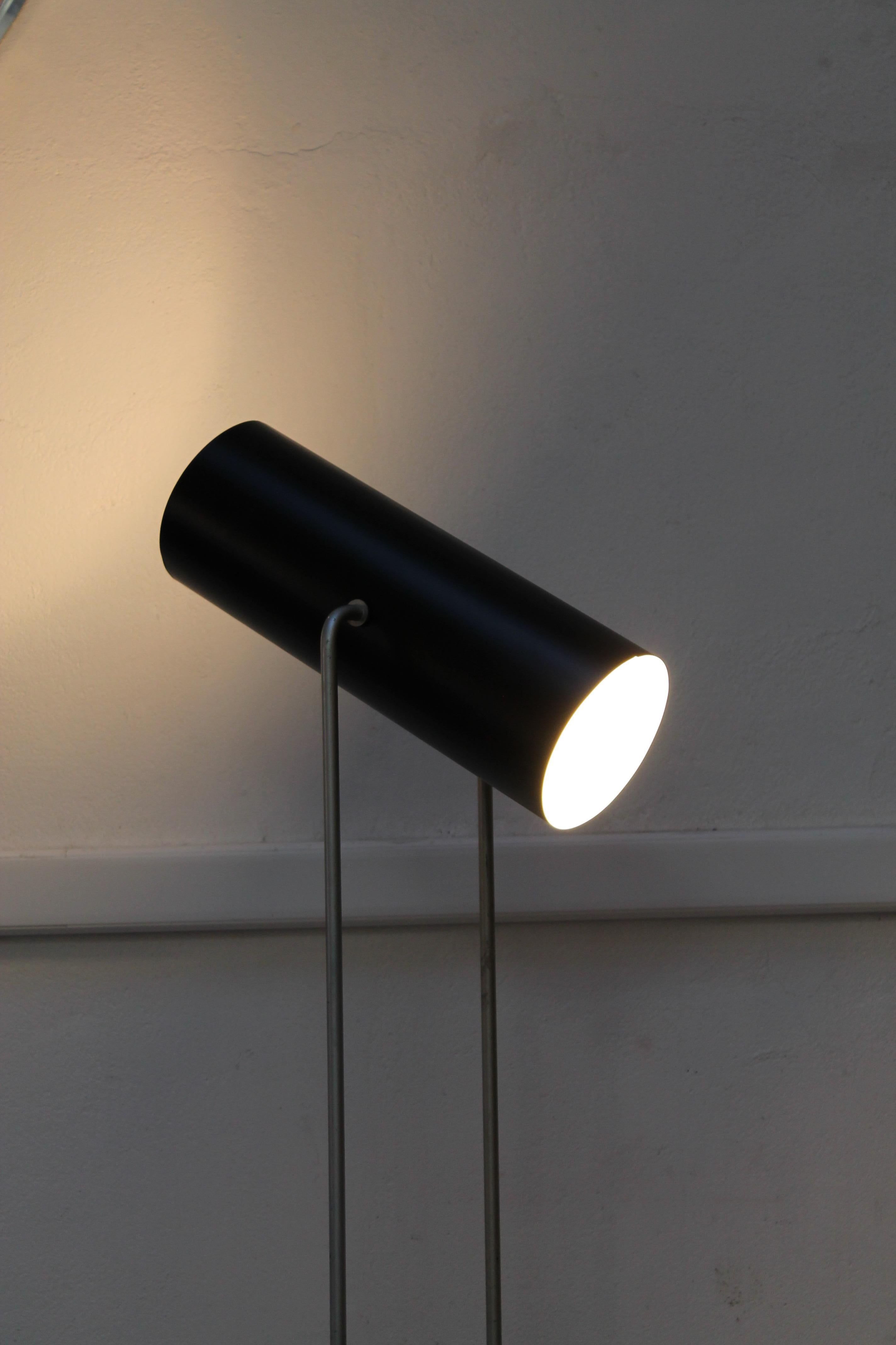 D2300 Floor Lamp by RAAK Holland, 1960s In Good Condition In Antwerpen, BE
