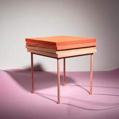 D33, Support Table by Cultivado Em Casa