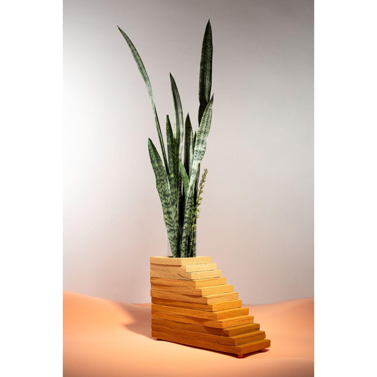 D33 - vase by Cultivado Em Casa
Dimensions: 20 x 63 x 53 cm
Materials: D33 foam, acrylic paint, acrylic resin, carbon steel.

Also Available: different colors

The D33 collection is intended to enhance foam, a material so present in furniture,
