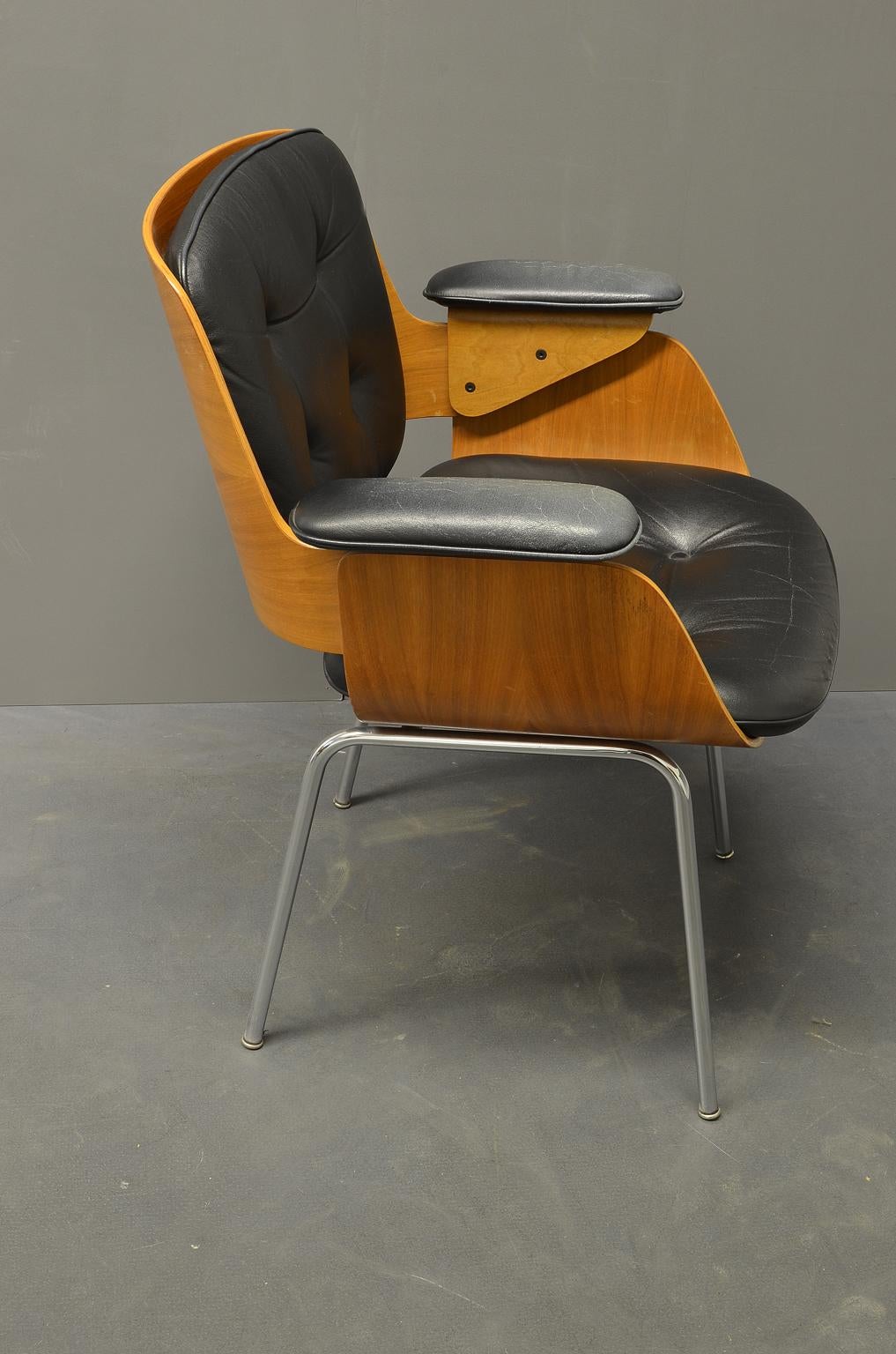 D48 Schreibtischstuhl / Konferenzstuhl, Hans Könecke, Tecta 1960er Jahre Schwarzes Leder (Mitte des 20. Jahrhunderts) im Angebot