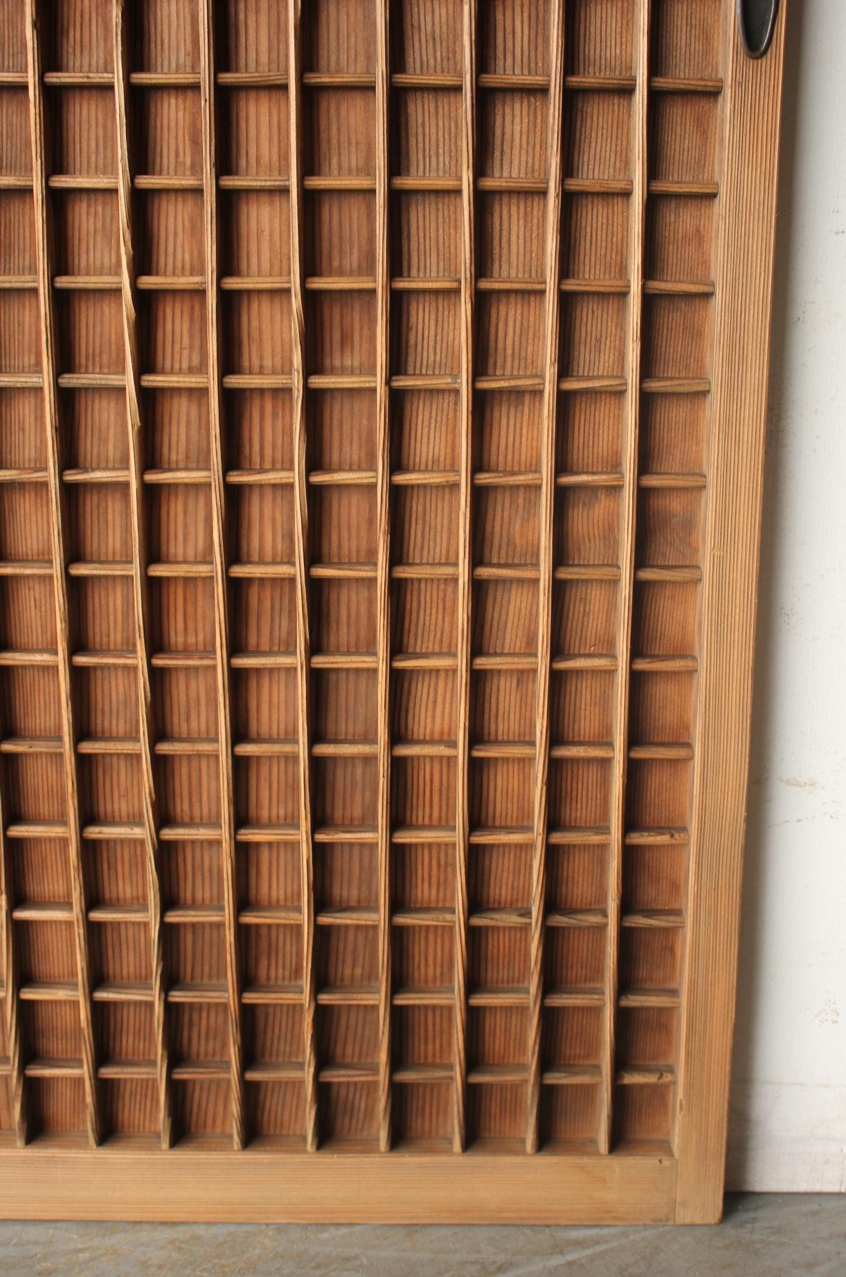 D6 Japanese Antiques two small doors, fittings, Cedar, square lattice For Sale 8