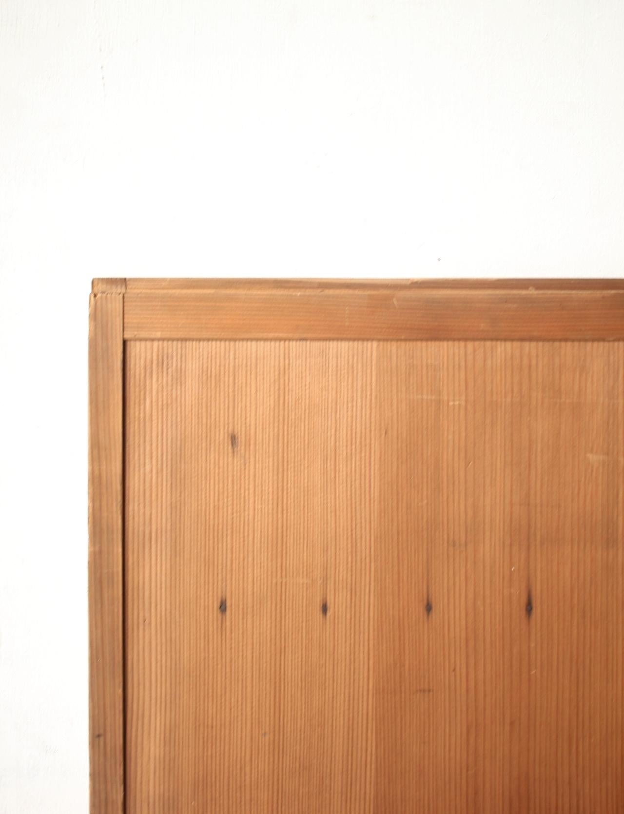 D6 Japanese Antiques two small doors, fittings, Cedar, square lattice For Sale 11