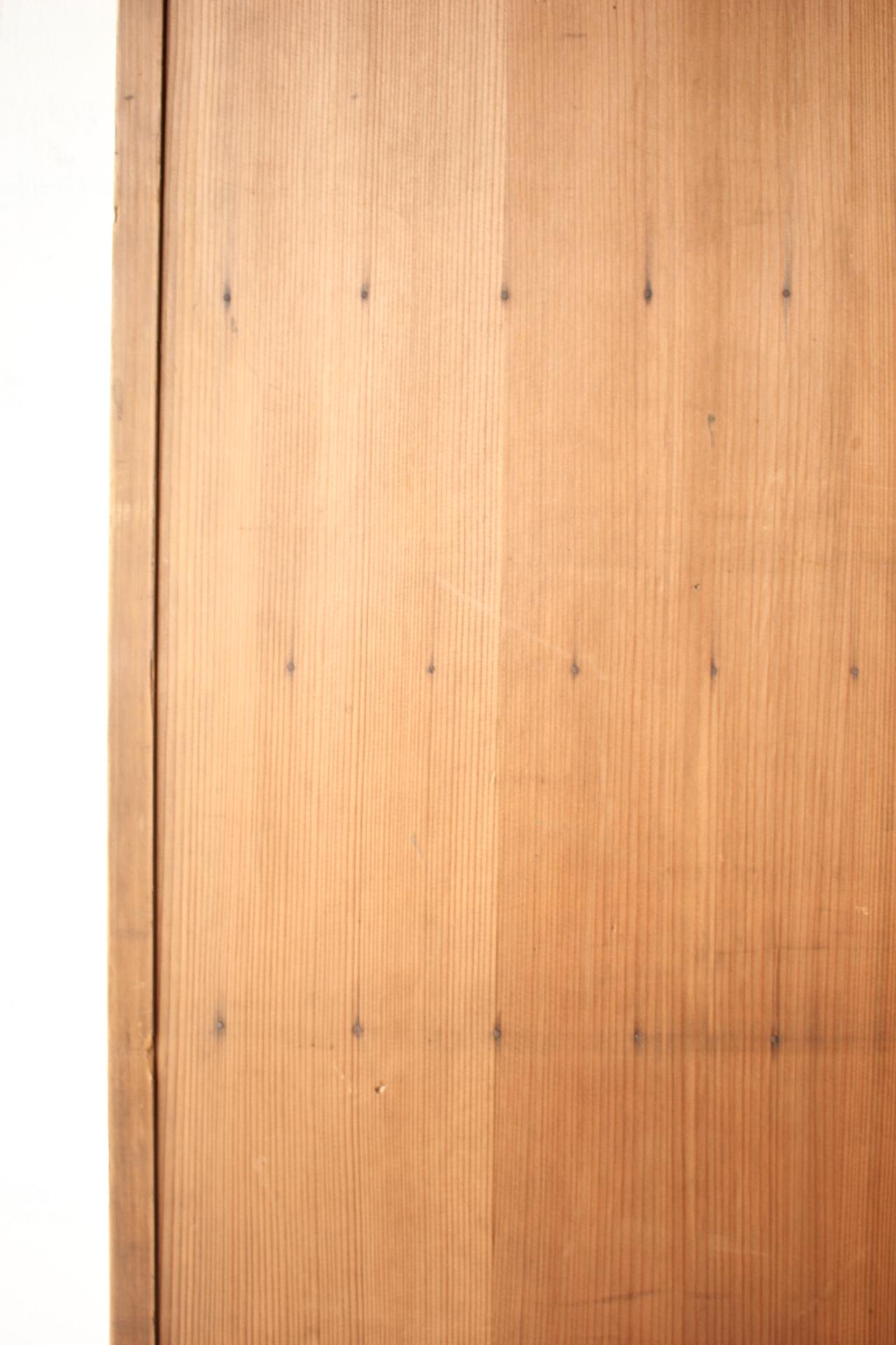 D6 Japanese Antiques two small doors, fittings, Cedar, square lattice For Sale 12