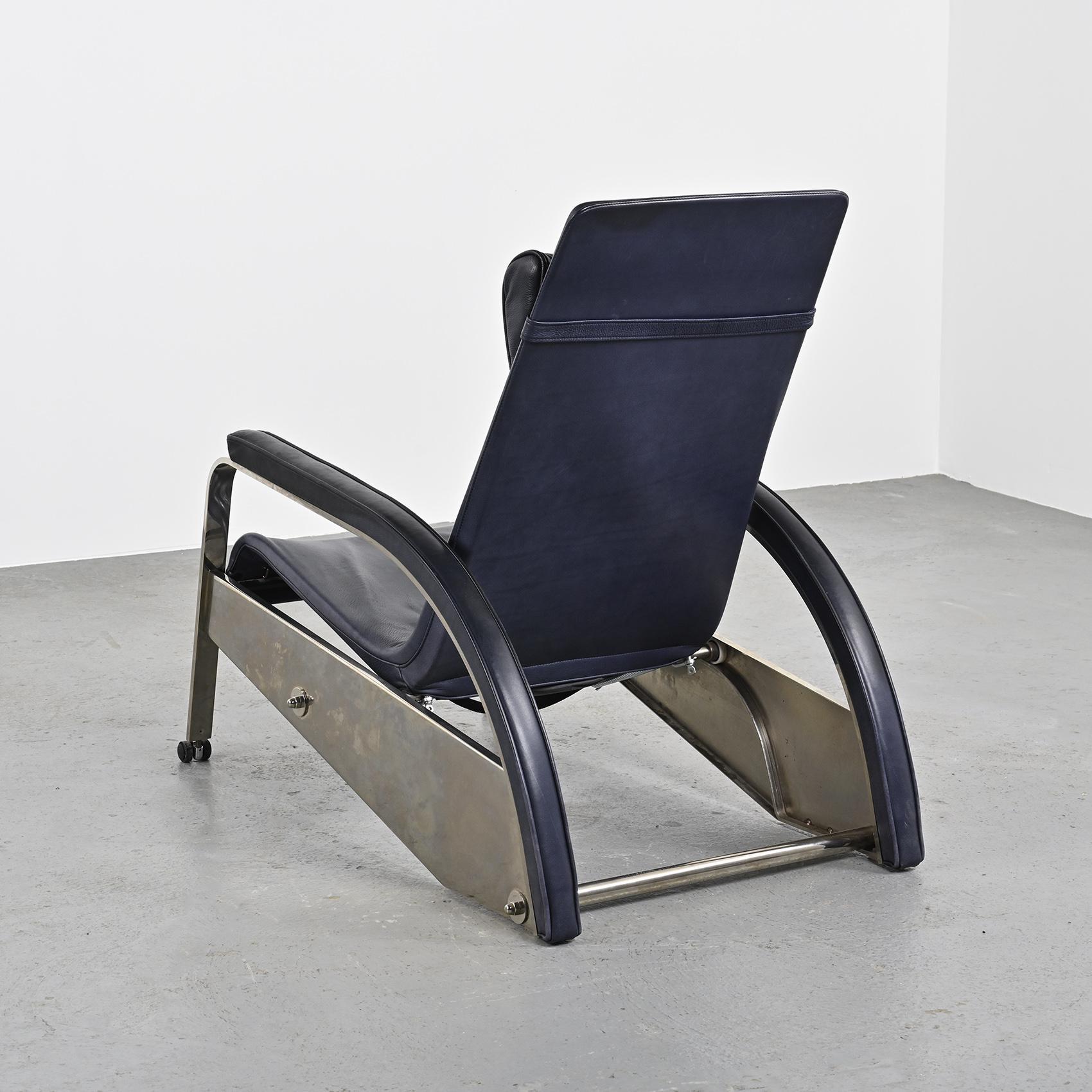 D80 Leather Armchair by Jean Prouvé, created 1928  In Good Condition In VILLEURBANNE, FR