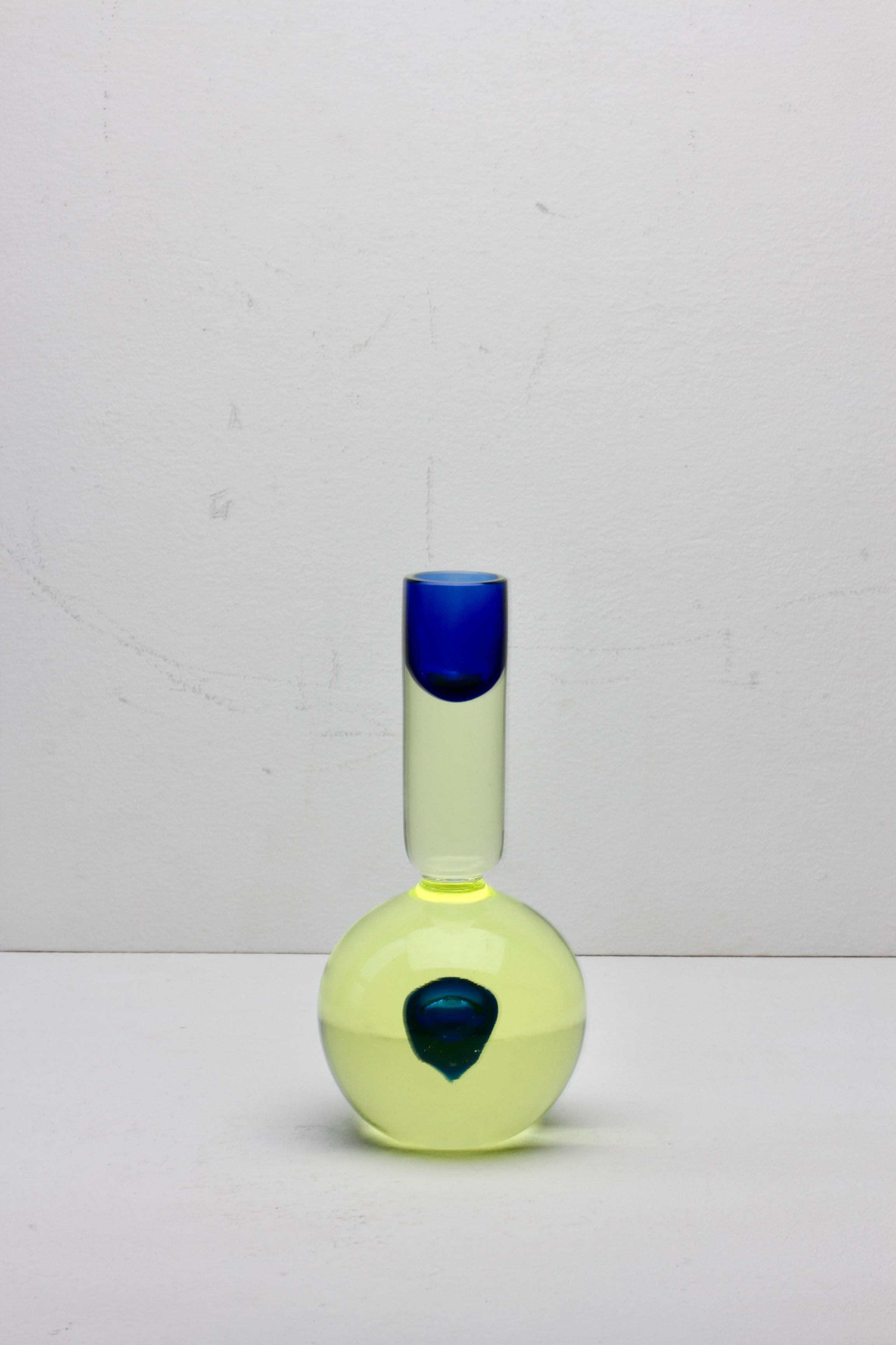Da Ros Cenedese Italian Yellow & Blue Sommerso Murano Glass Candlestick Holder In Excellent Condition For Sale In Landau an der Isar, Bayern