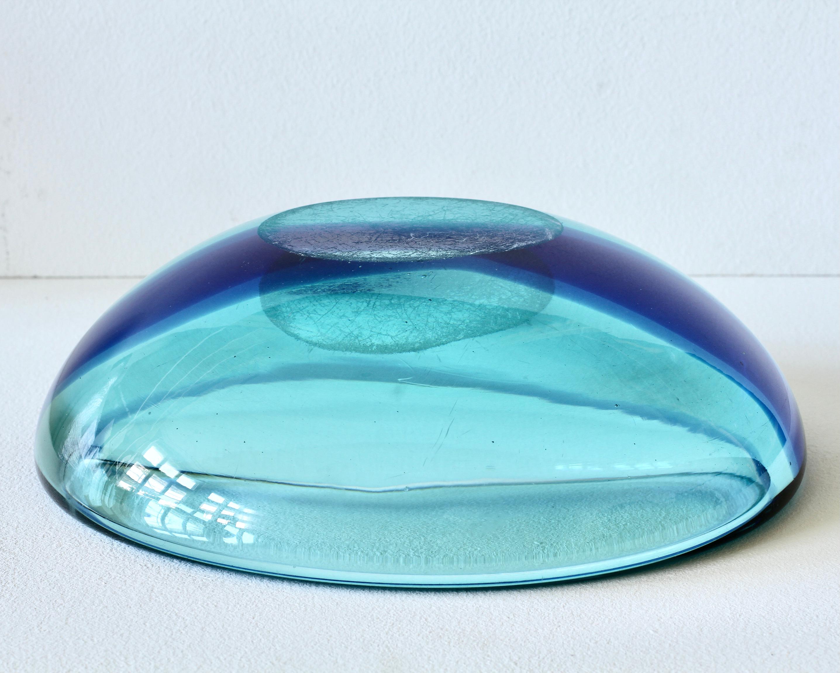 Da Ros for Cenedese Huge 12“ Cobalt & Light Blue Italian Murano Glass Bowl 1960s For Sale 13