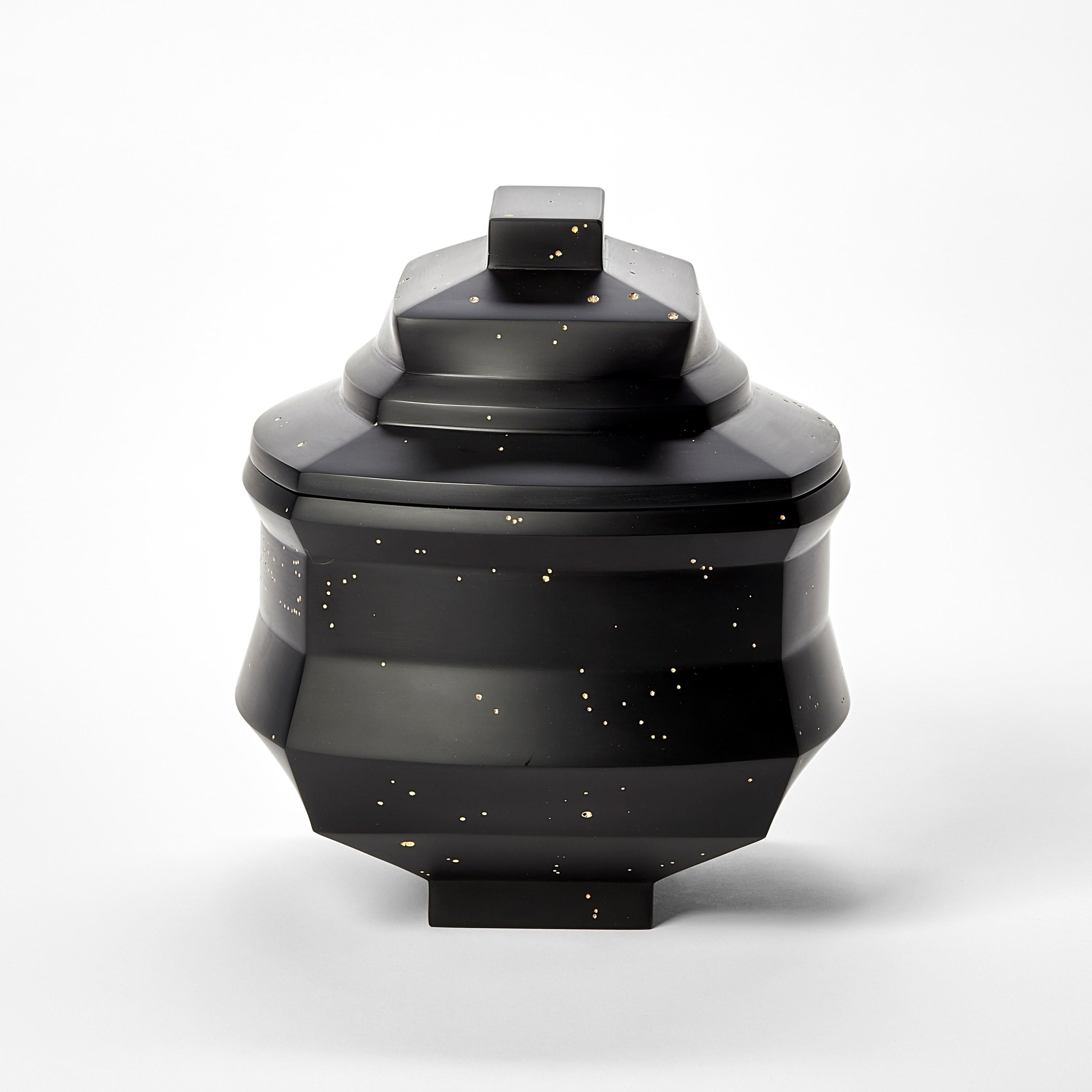 Organic Modern Daam Dah 1-3, a black cast glass lidded box with 3.5 carat gold by Choi Keeryong For Sale