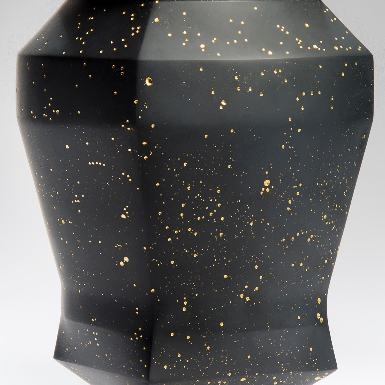 Contemporary Daam Dah 9, a Unique Black Glass Lidded Box with Gold Detail by Choi Keeryong