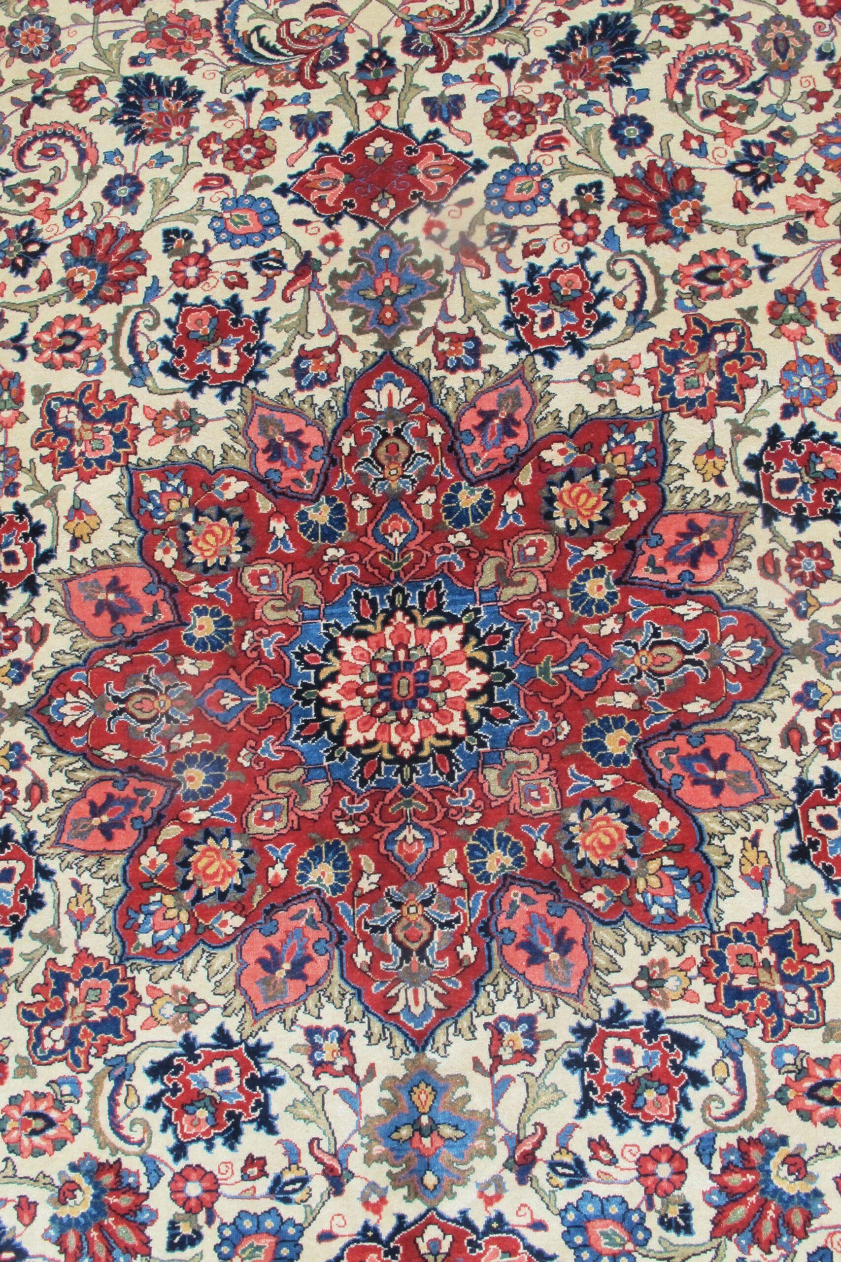 Persian Dabir Kashan Carpet, Mid-20th Century

Private collection of Albert Keshishian. Unused mint condition.

Additional Information:
Dimensions: 10'0