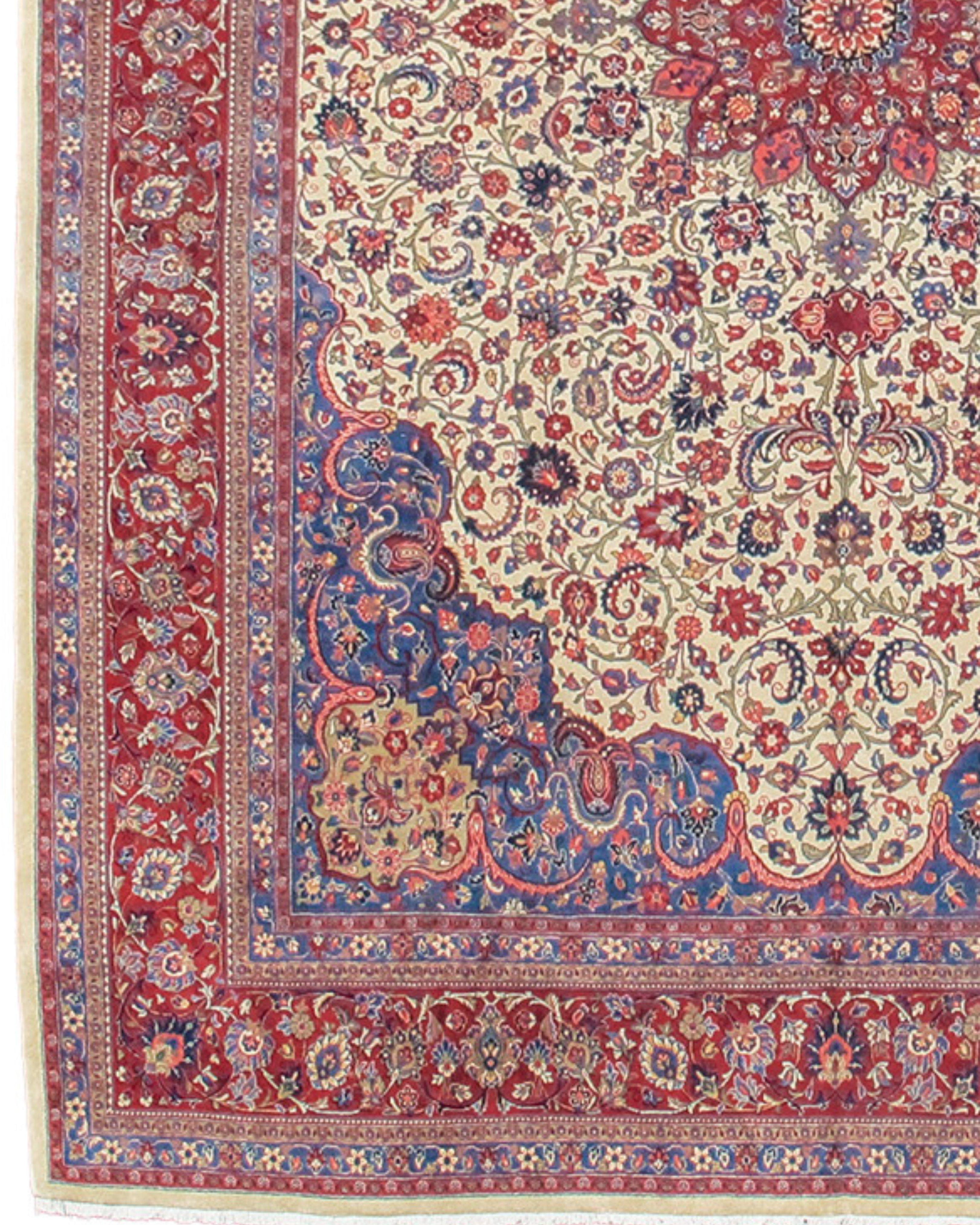 Dabir Kashan Carpet, Mid-20th century In Excellent Condition For Sale In San Francisco, CA