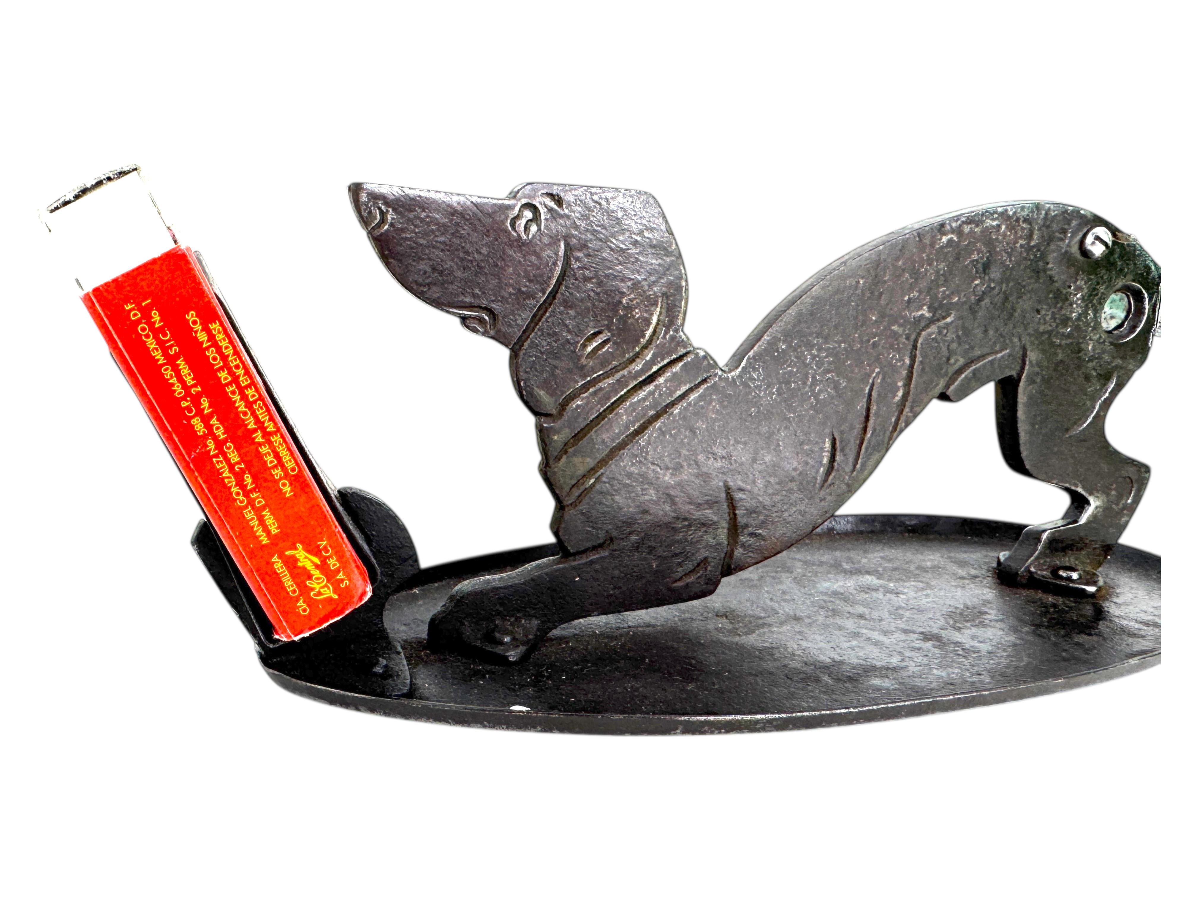 Teckel Figural Coupe-cigare et porte-allumettes Art et artisanat allemand ancien Bon état - En vente à Nuernberg, DE