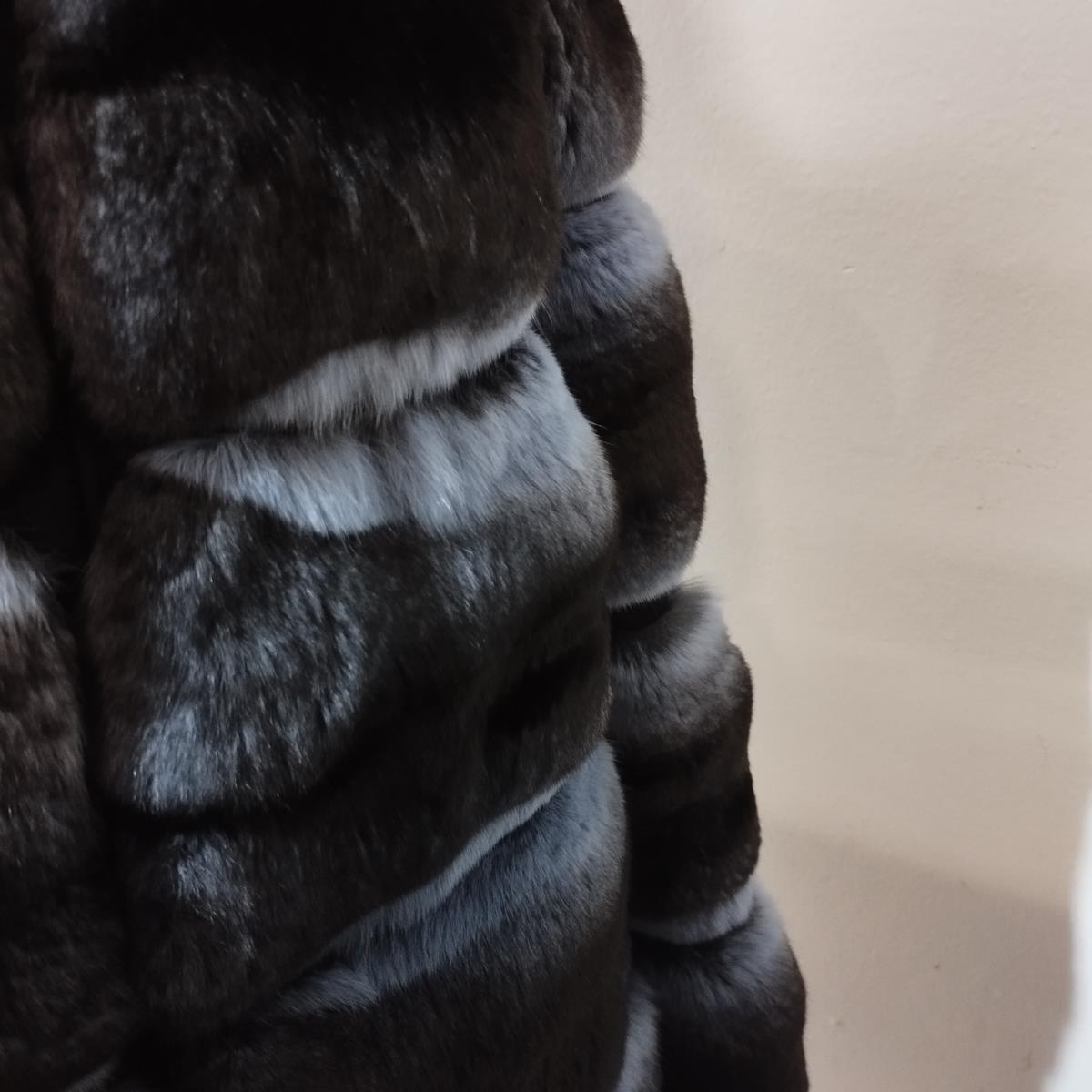 DAD Milano X Franz Kraler Cappotto in pelliccia di cincillà IT 42 in vendita 3