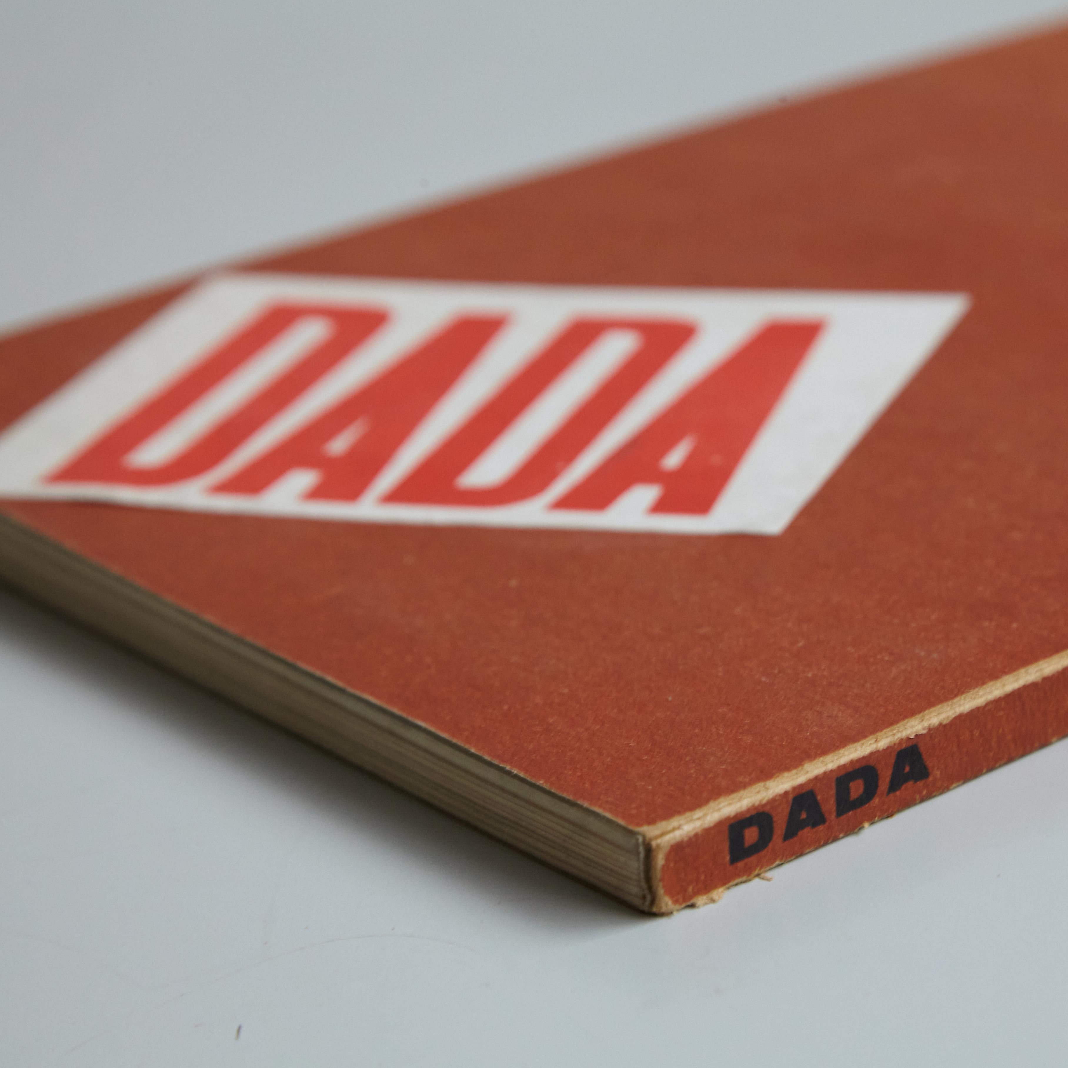 „DADA dokumentiert eine Bewegung“, Veröffentlichung 1958 (Moderne der Mitte des Jahrhunderts) im Angebot