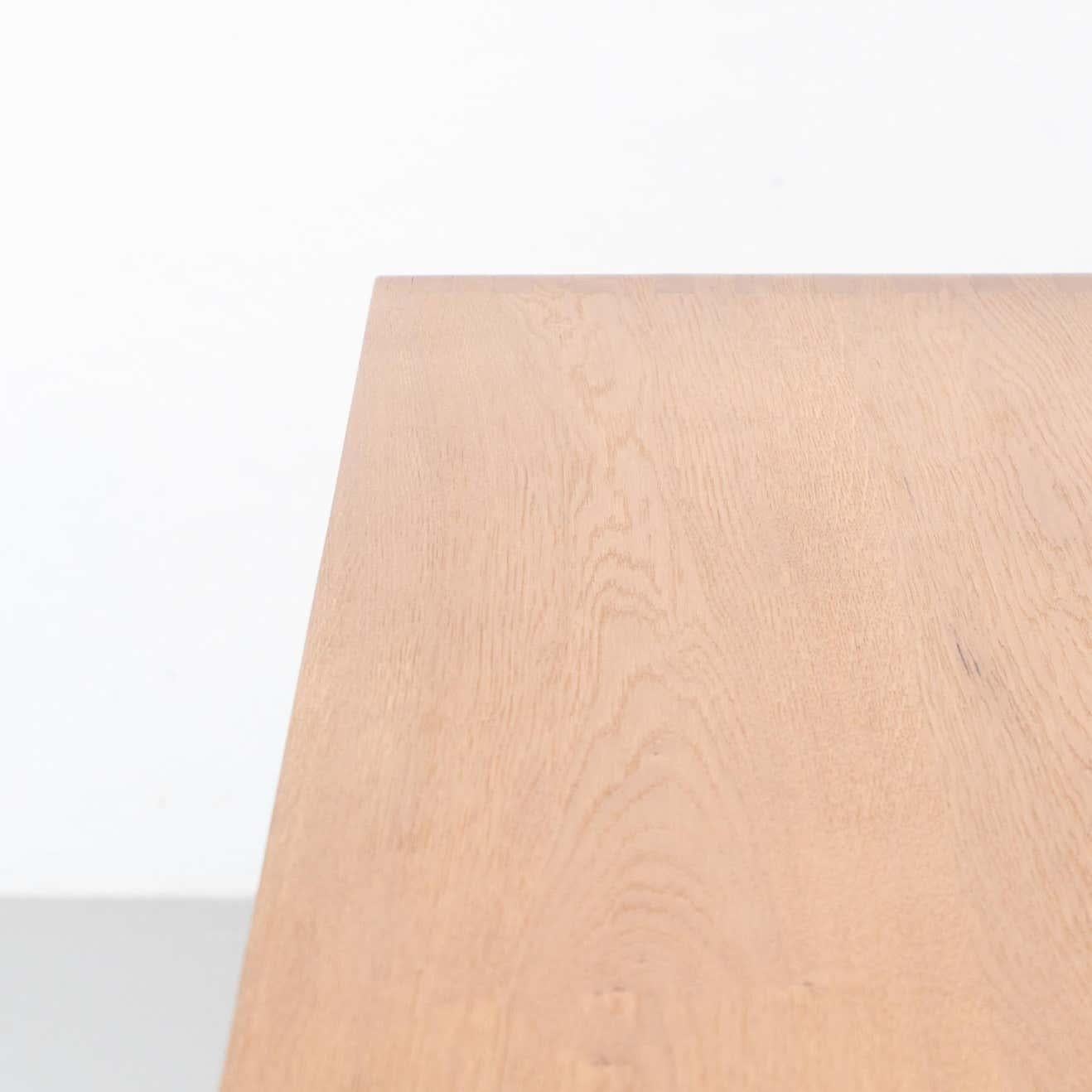Dada Est. Contemporary Solid Oak Dining Table 8