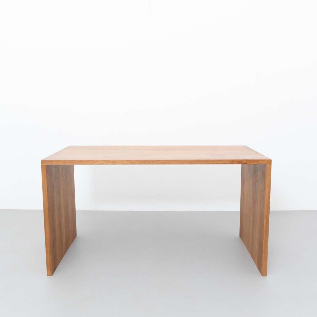 Table by Dada est. manufactured in Barcelona, 2021.

Material: Oak
Dimensions: 72.5 cm D x 140 cm W x 72.5 cm H 

Production delay: 8-9 weeks

There is the possibility of making it in different measures and woods.

Dada Est. Makes a