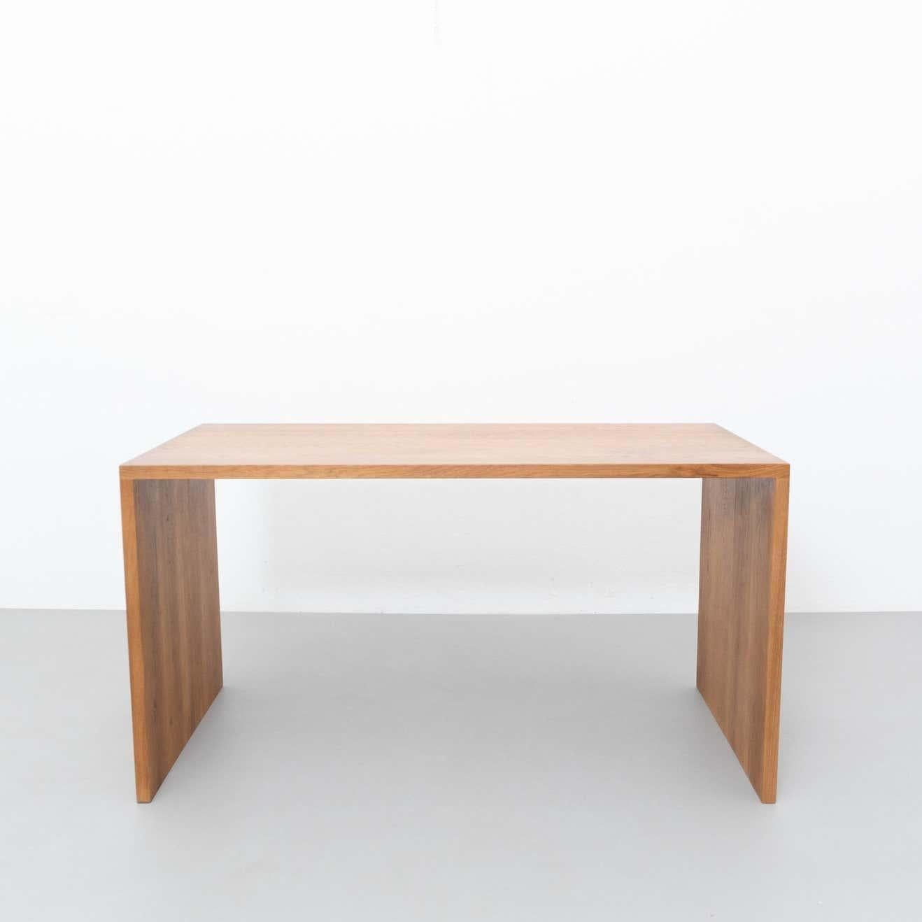 Table by Dada est. manufactured in Barcelona, 2021.

Material: Oak
Dimensions: 72.5 cm D x 140 cm W x 72.5 cm H 

There is the possibility of making it in different measures and woods.

Dada Est. Makes a handmade furniture production with the