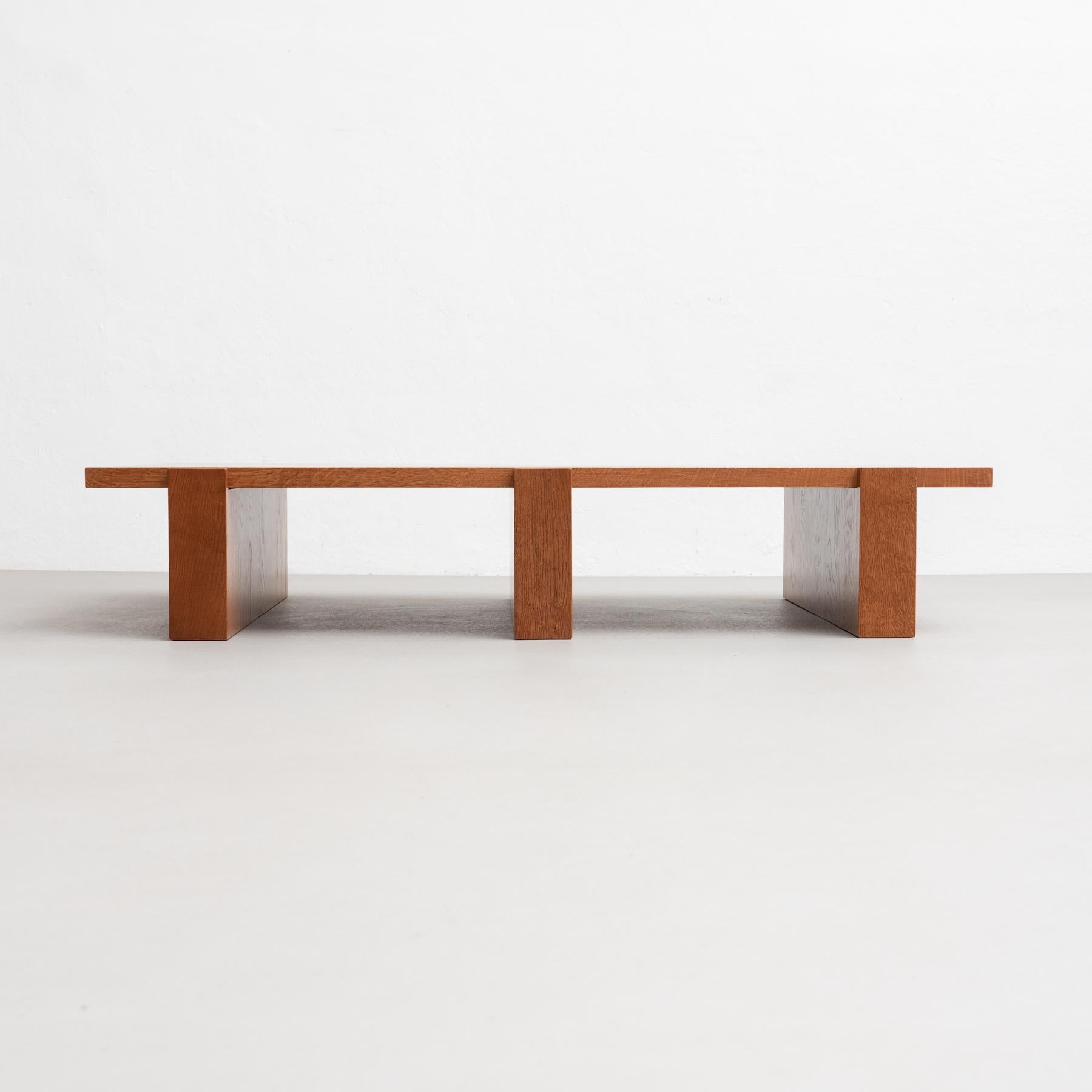 Mid-Century Modern Dada Est. Table basse contemporaine en chêne massif  en vente