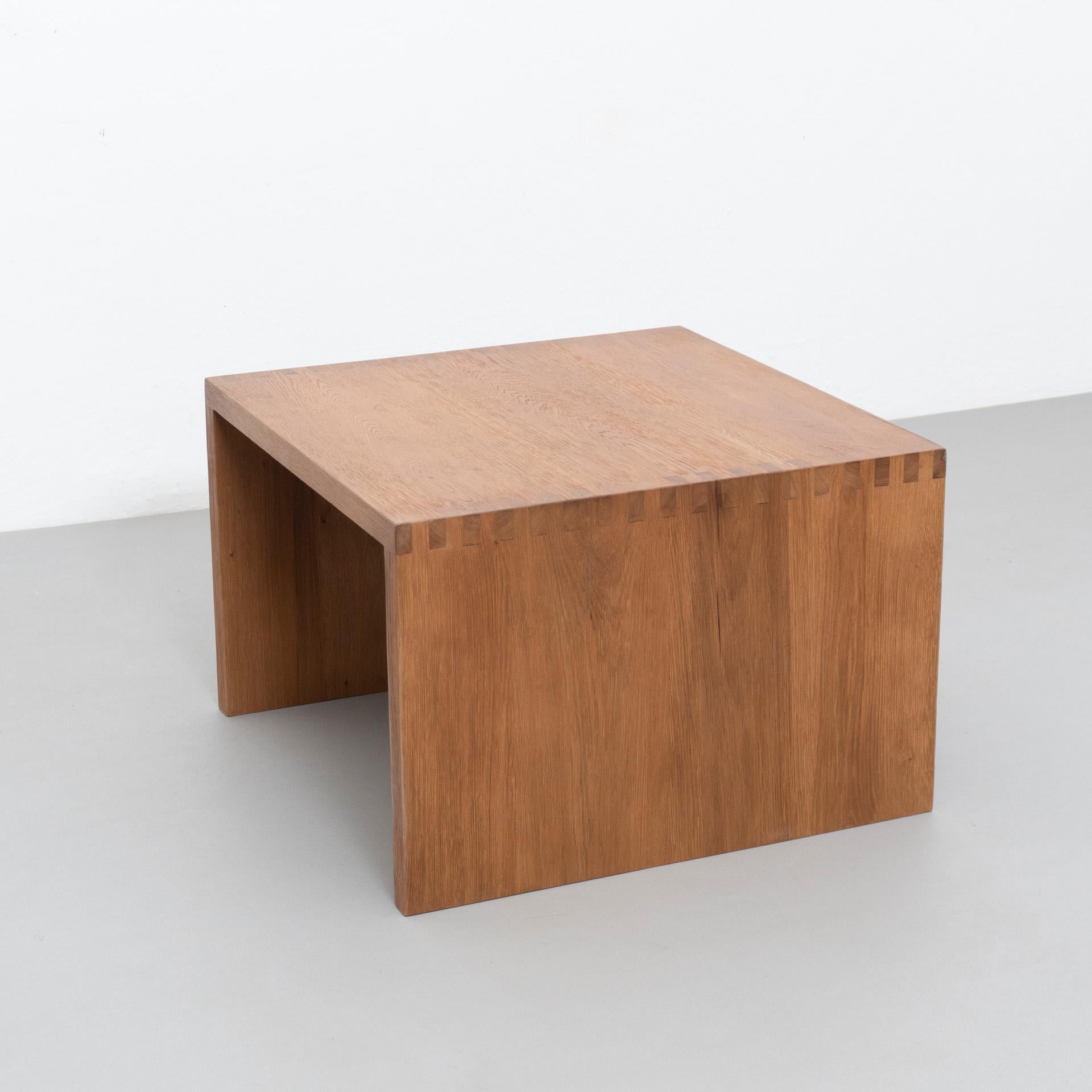 Dada Est. Contemporary Solid Oak Low Table In Good Condition For Sale In Barcelona, Barcelona