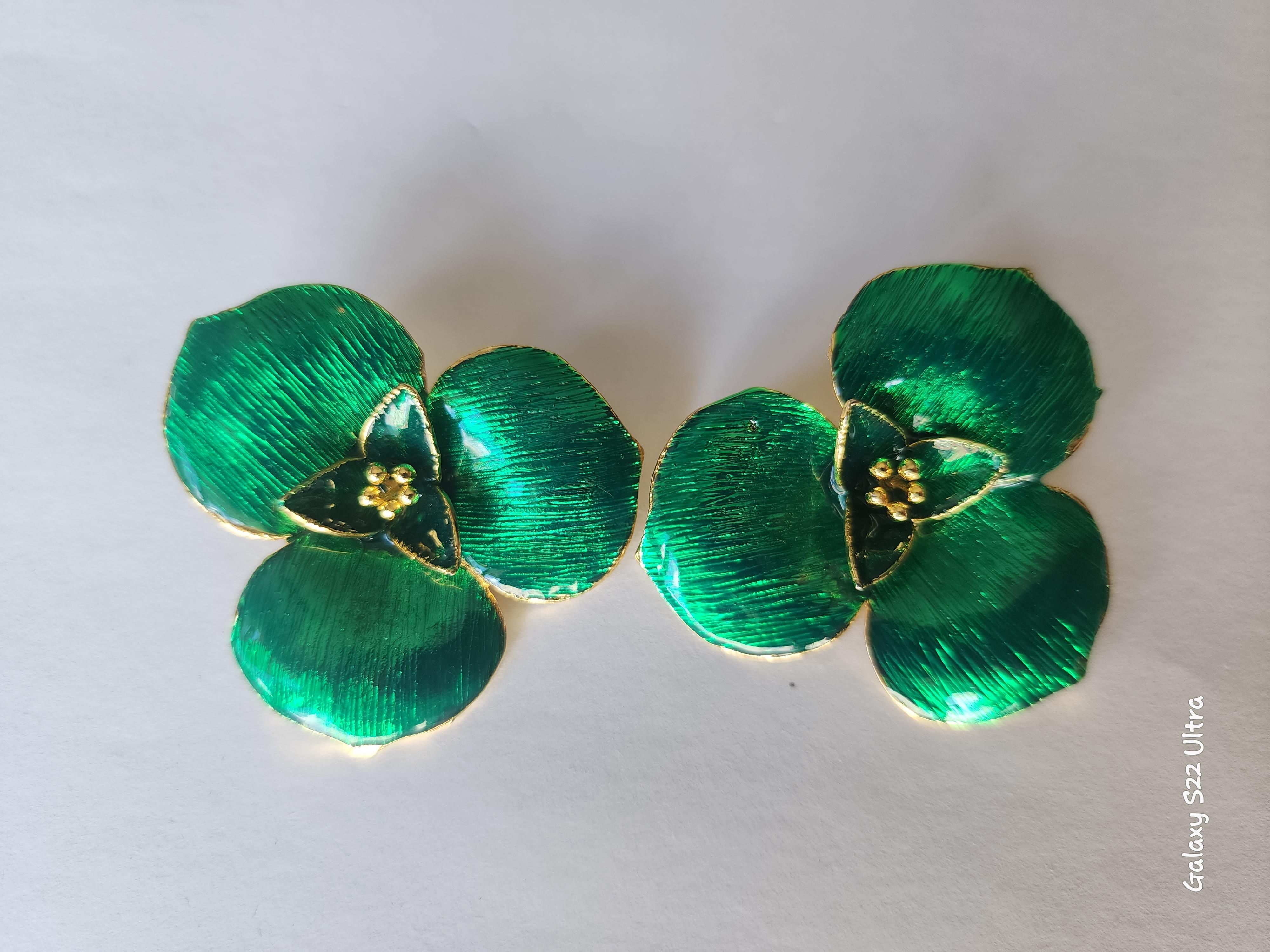 Daffodil Earrings In New Condition For Sale In Dubai, AE