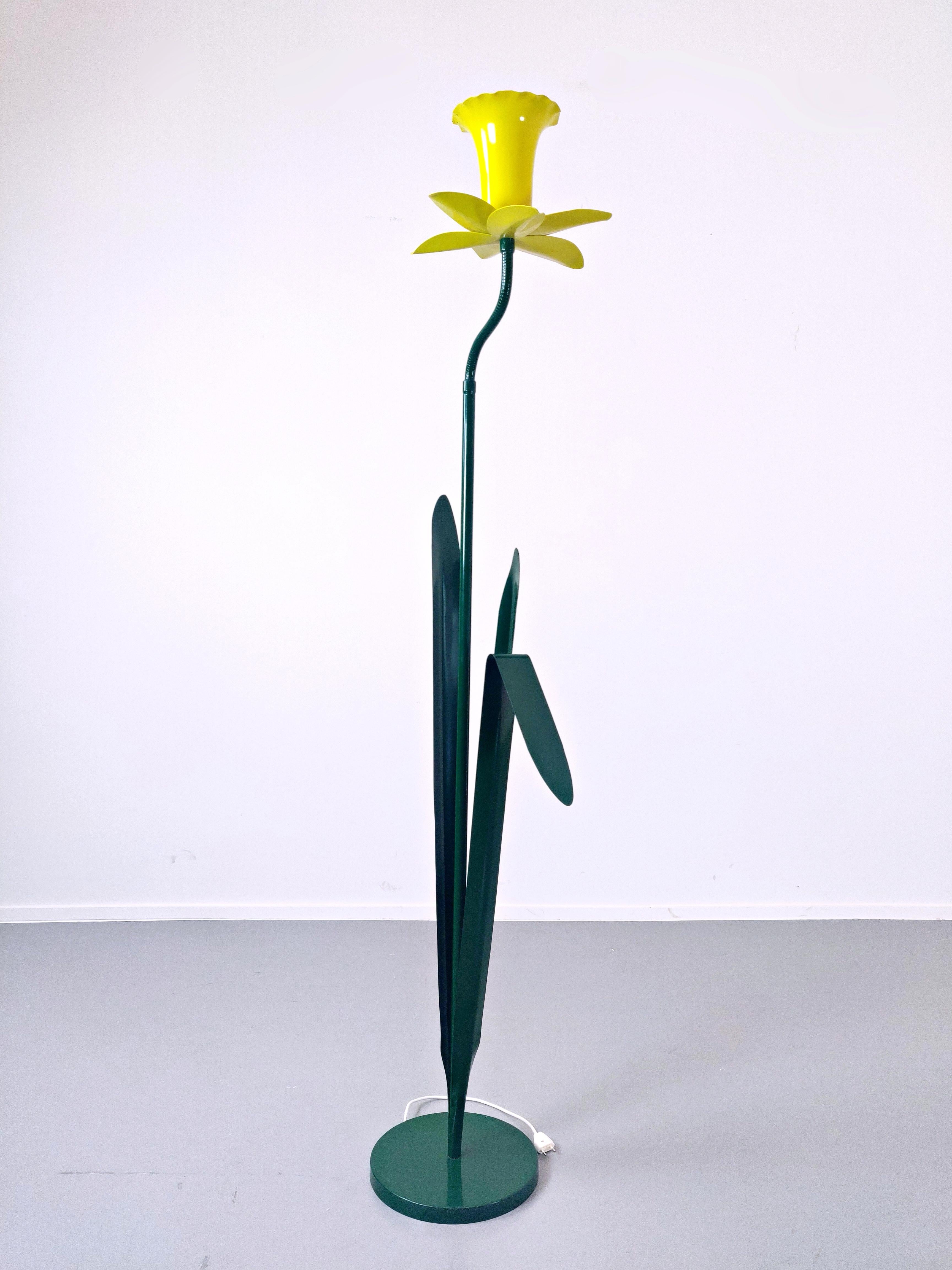Daffodil floor lamp by Peter Bliss, 1980s.