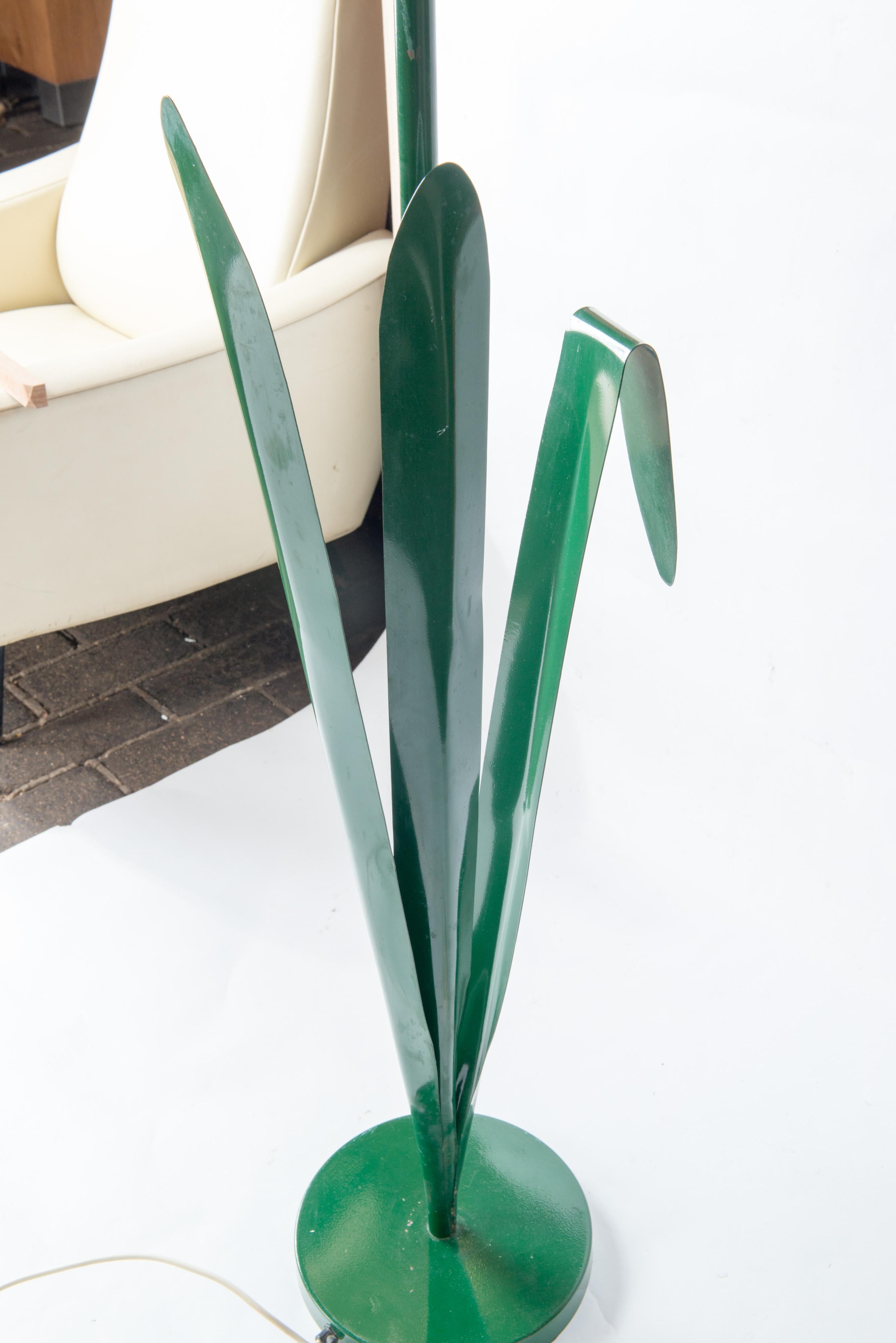 Metal Daffodil Floor Lamp