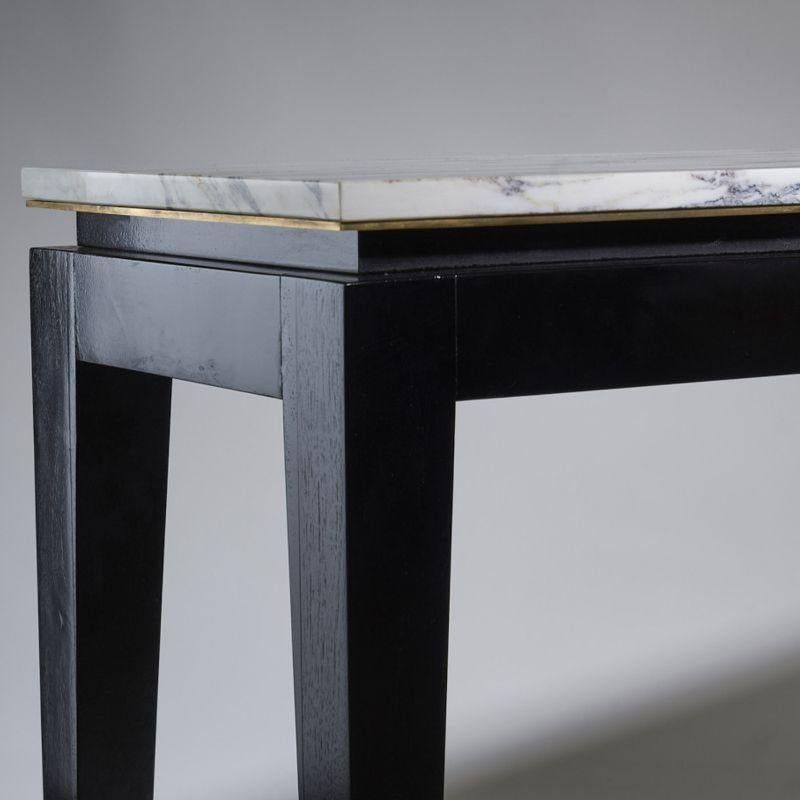 Moderno Console Dafne di Atelier A Avanzi