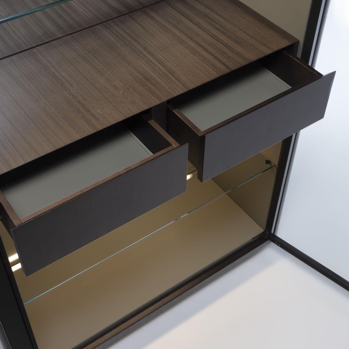 italien Dafne Glass Cabinet With Drawers en vente