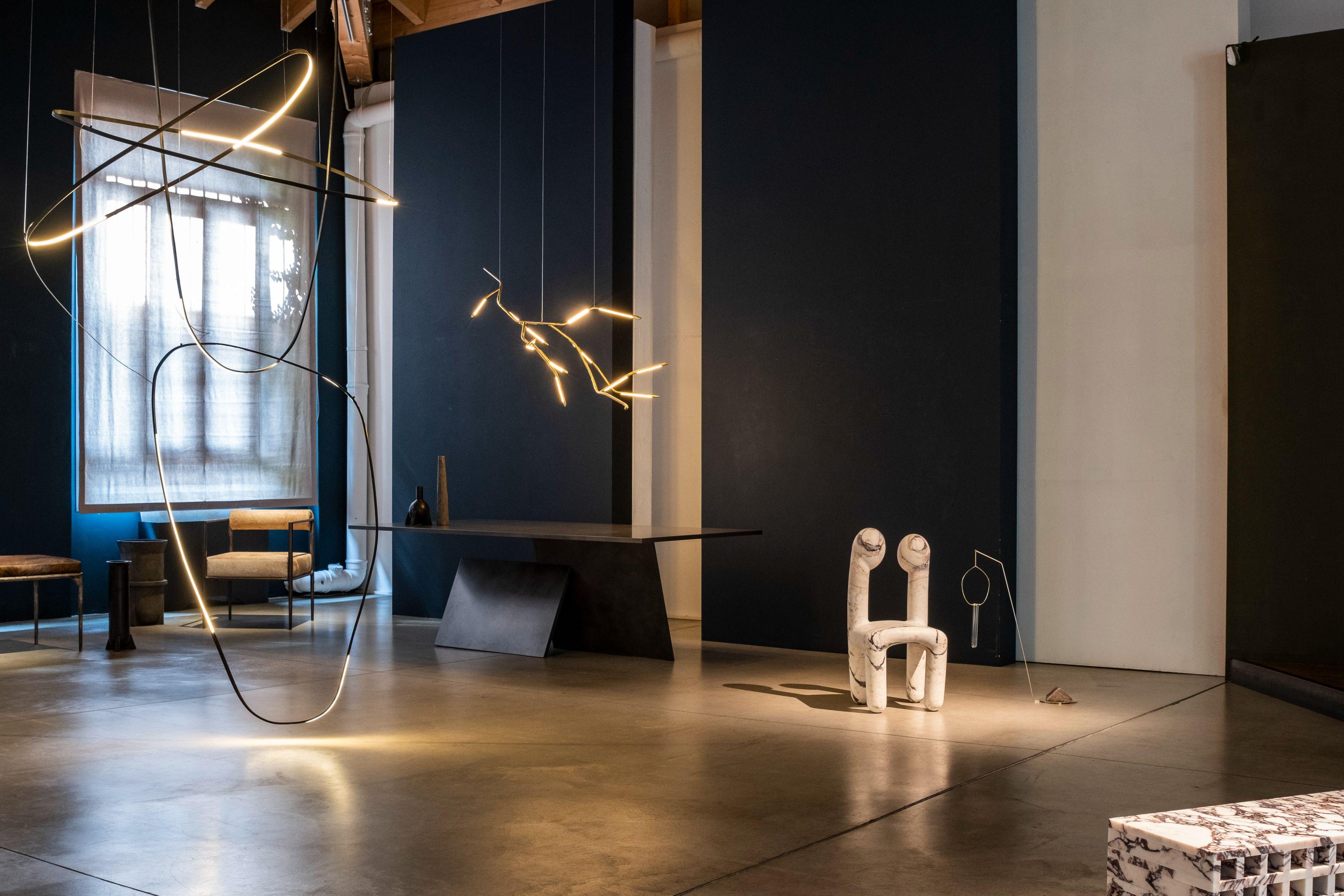 Grande lampe à suspension sculptée Dafne de Morghen Studio en vente 8