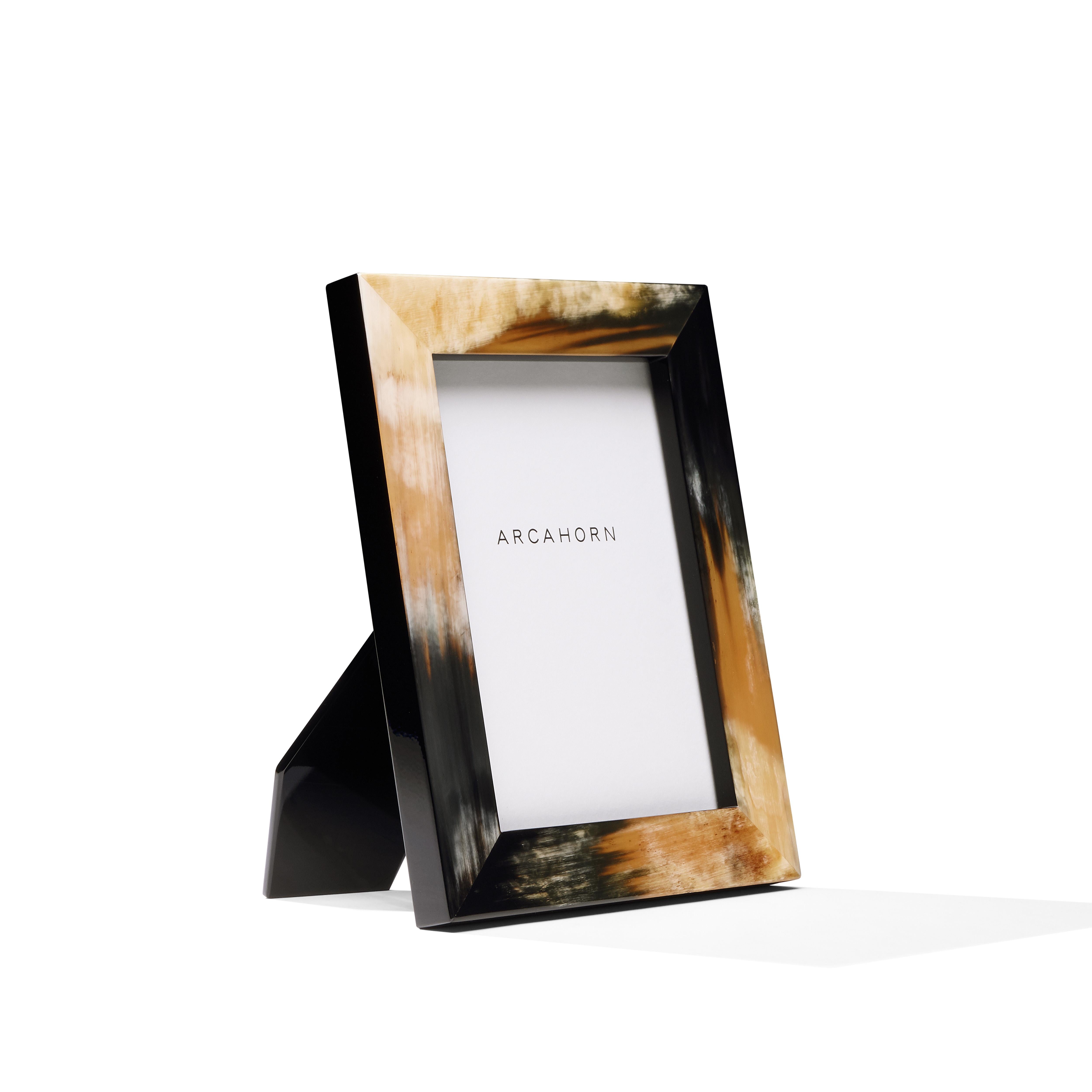 italien Cadre photo Dafne en Corno Italiano et bois laqué noir brillant:: Mod. 872 en vente