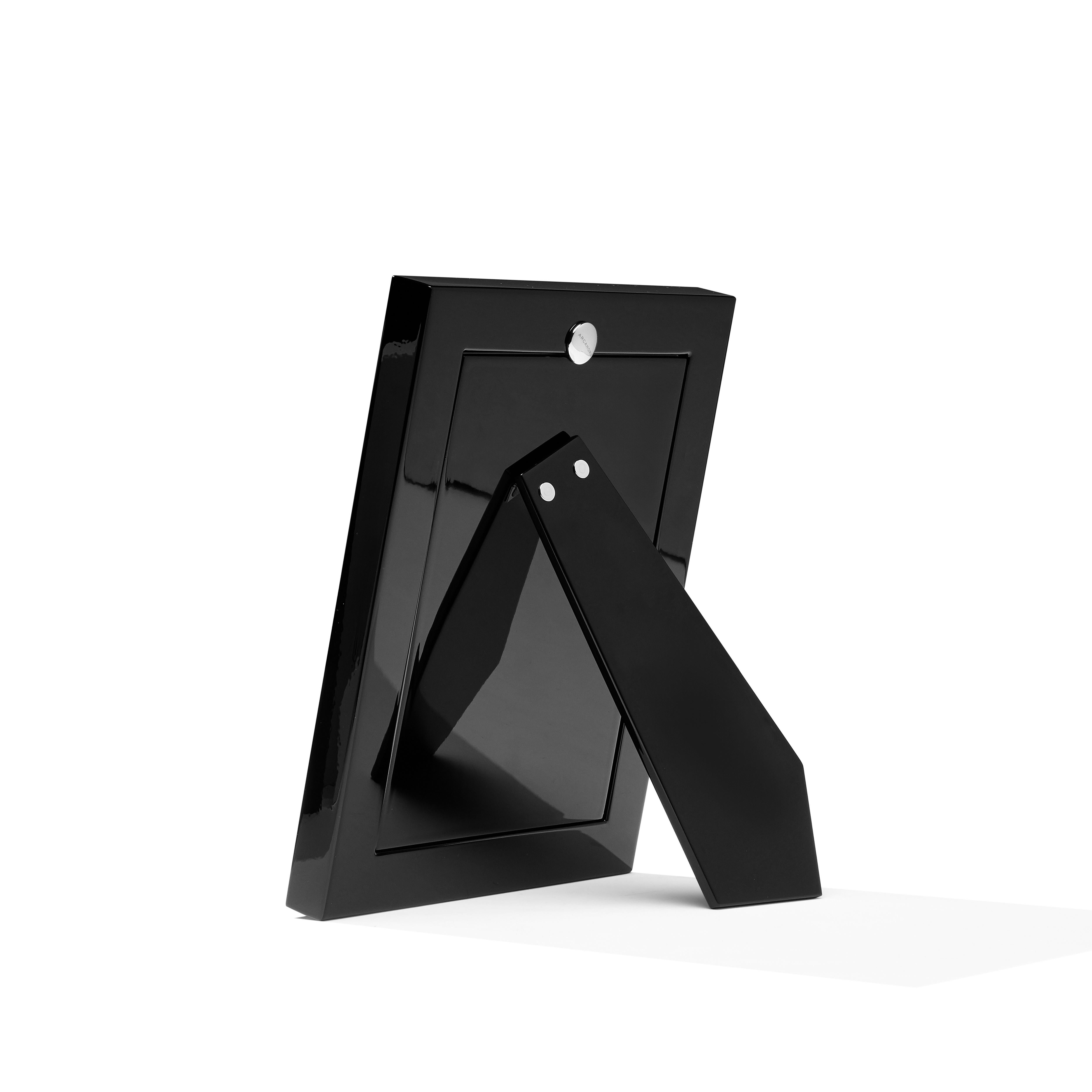 Laqué Cadre photo Dafne en Corno Italiano et bois laqué noir brillant:: Mod. 872 en vente