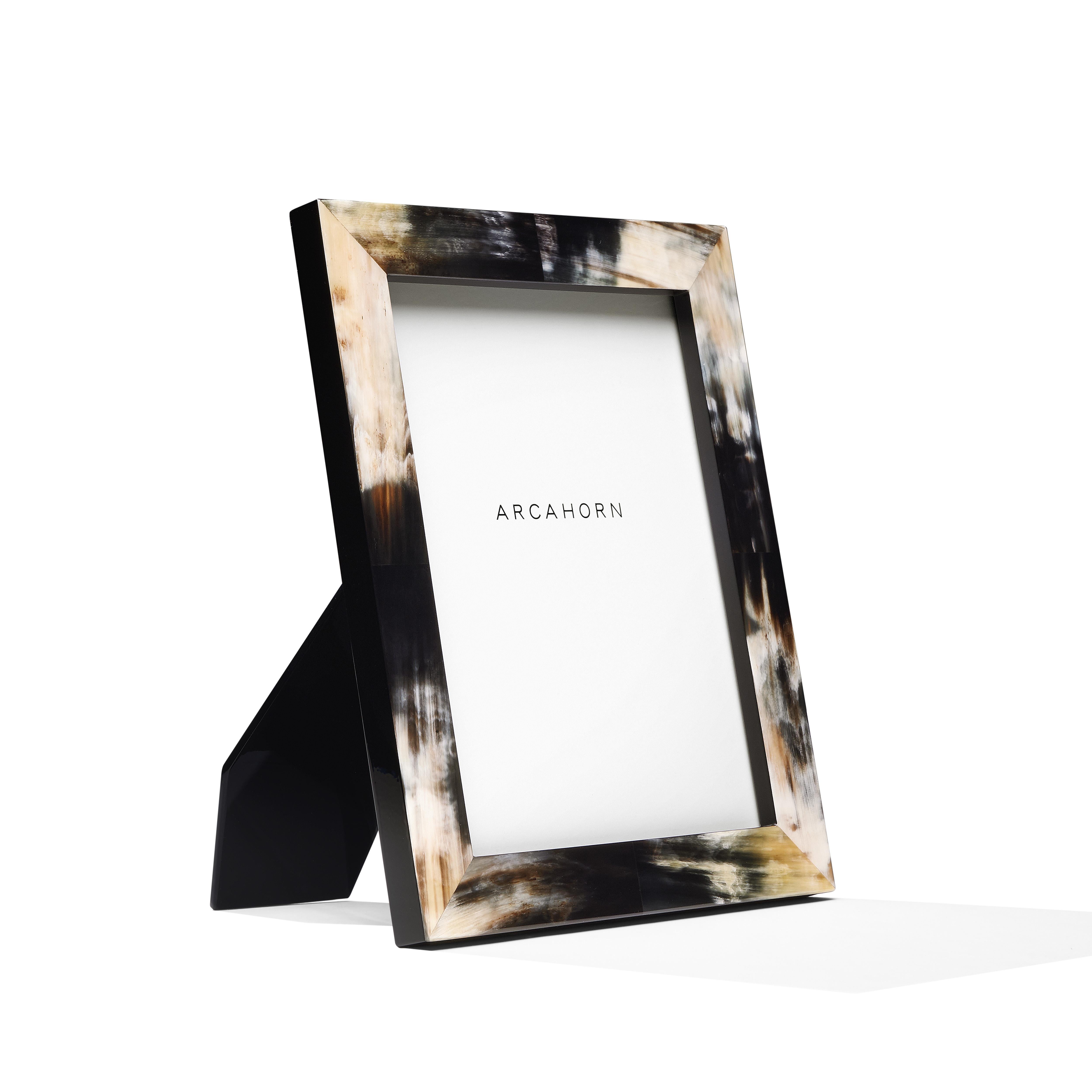 Polished Dafne Picture Frame in Corno Italiano and Glossy Black Lacquered Wood, Mod. 873 For Sale