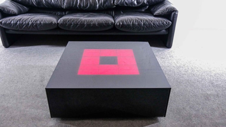 Daft Punk Coffee Table / Daft Punk LED Matrix Breakout Board : 4 Steps (with ... - Being able to light up a bunch of leds and flash them in patterns has so many applications.