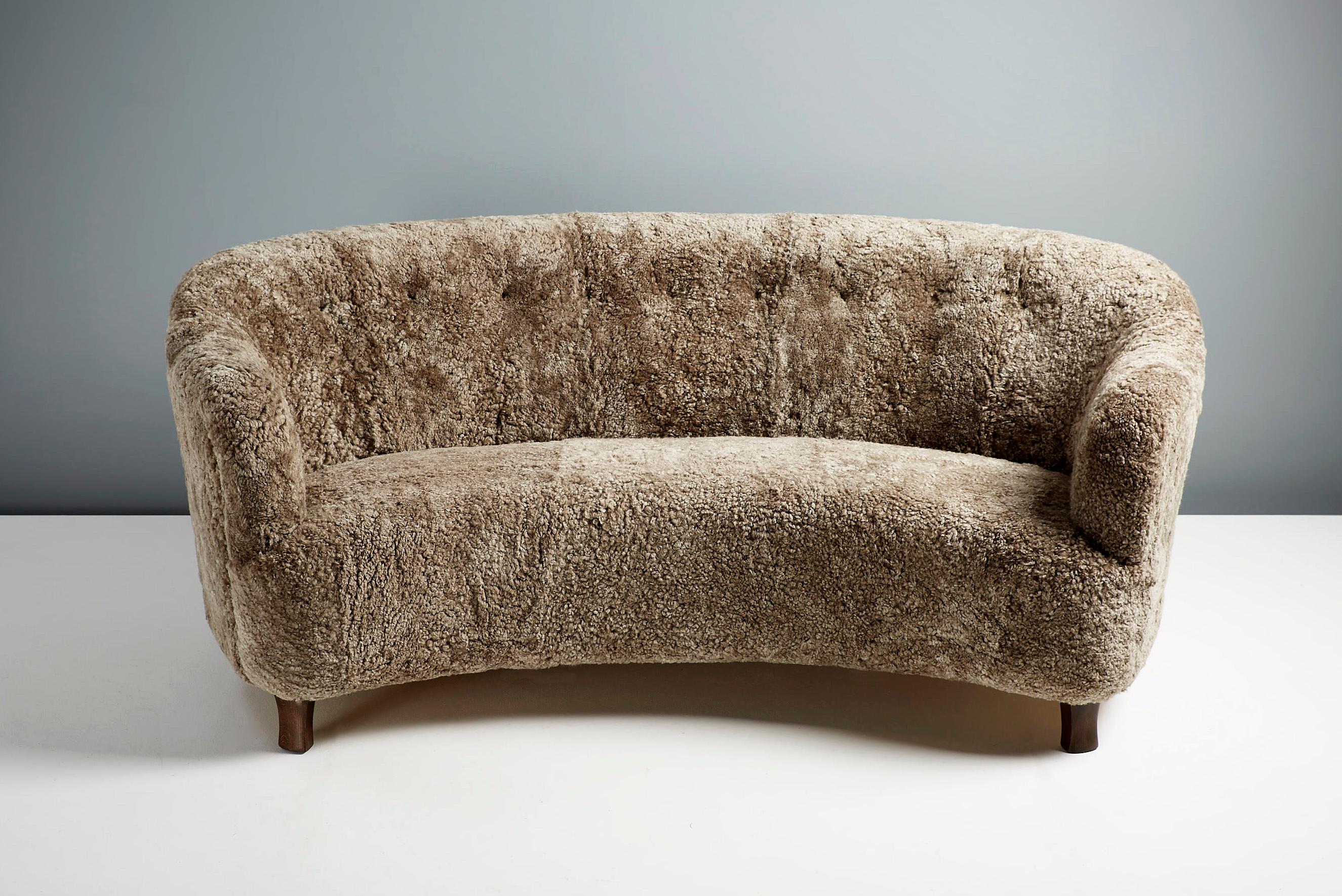 custom made curved sofa