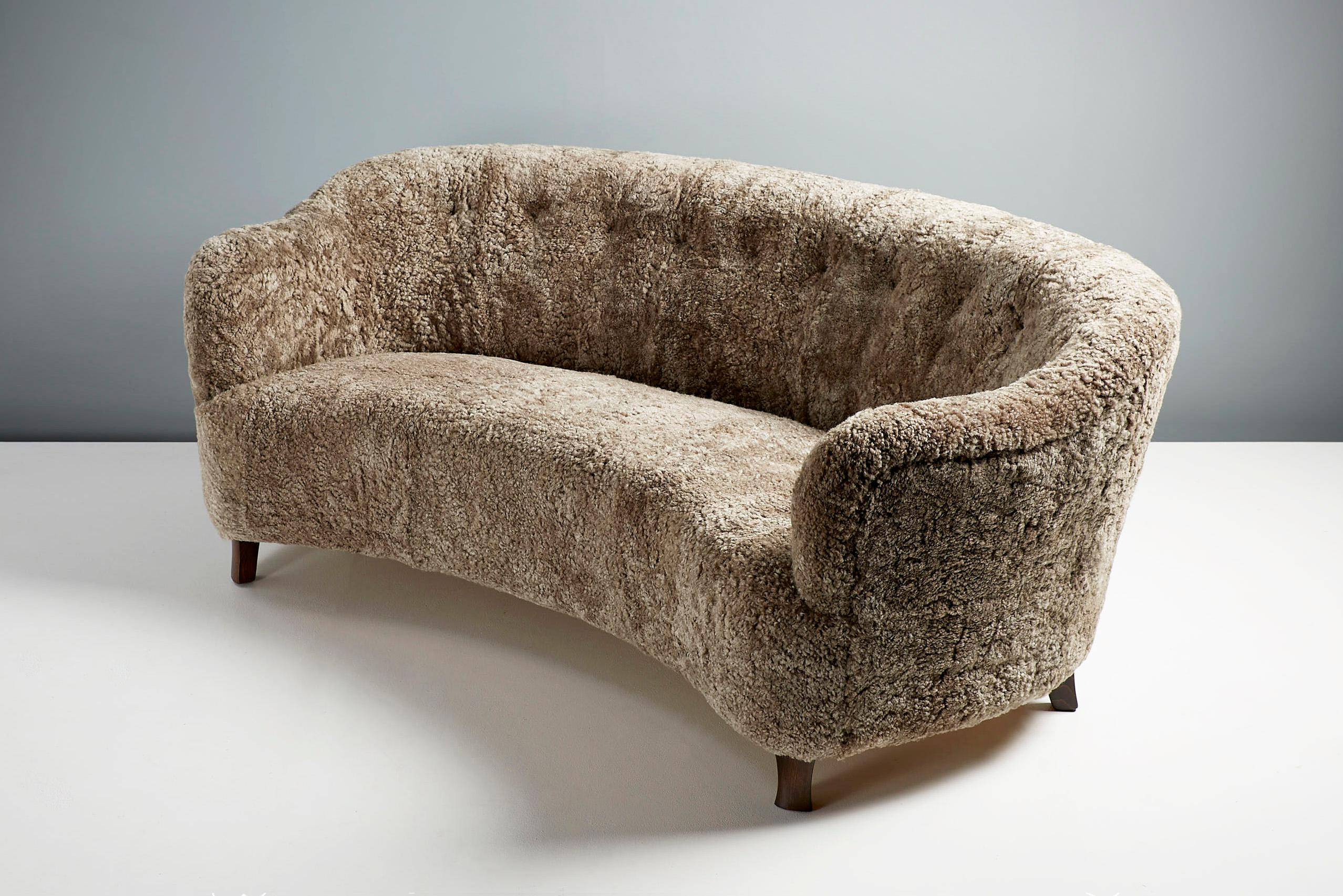 Dagmar Custom Made Elias Curved Sheepskin Sofa In New Condition For Sale In London, GB
