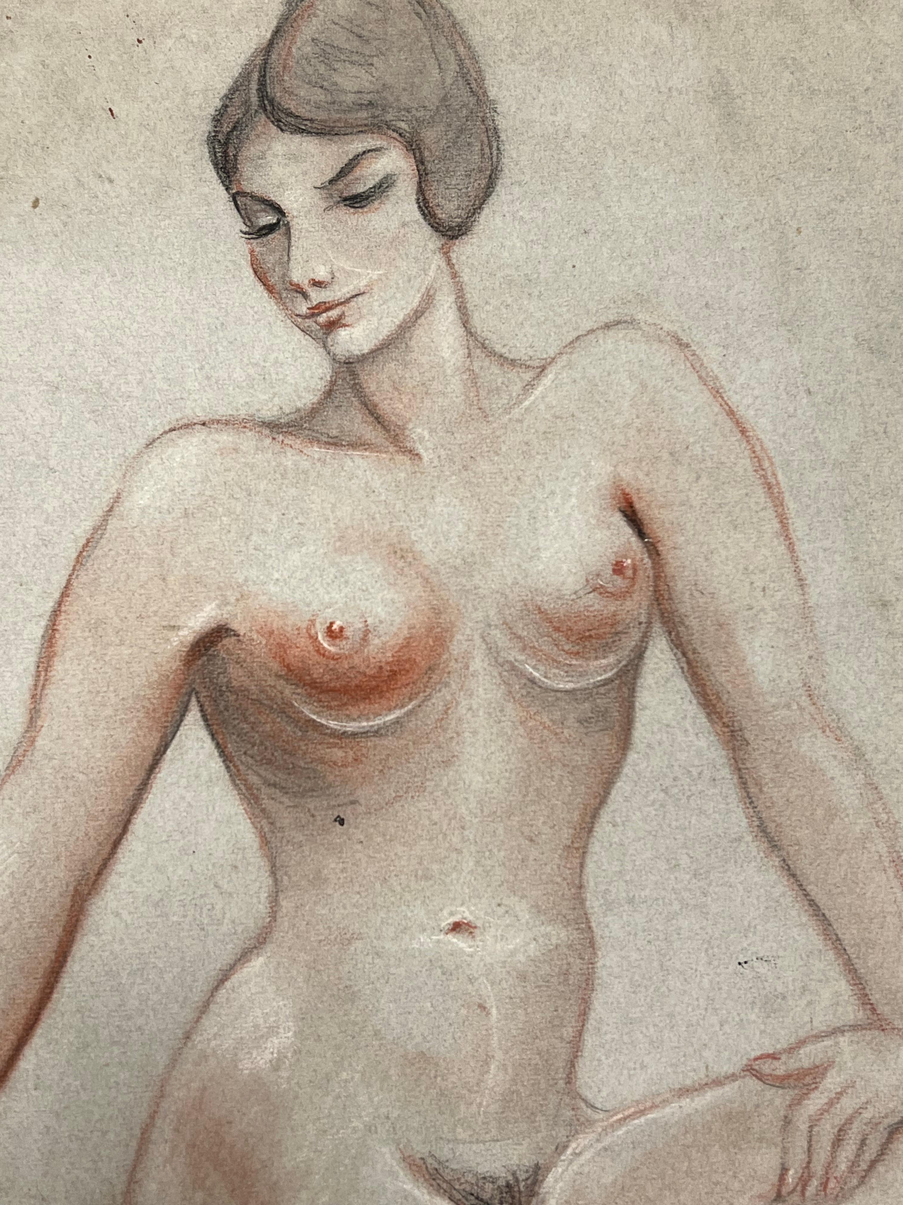 Étude d'une femme nue 
École française, vers les années 1960
craie et pastel sur papier d'artiste, non encadré 
estampillé
taille : 18 x 12.5 pouces
état : très bon et prêt à être apprécié
provenance : collection privée, France
