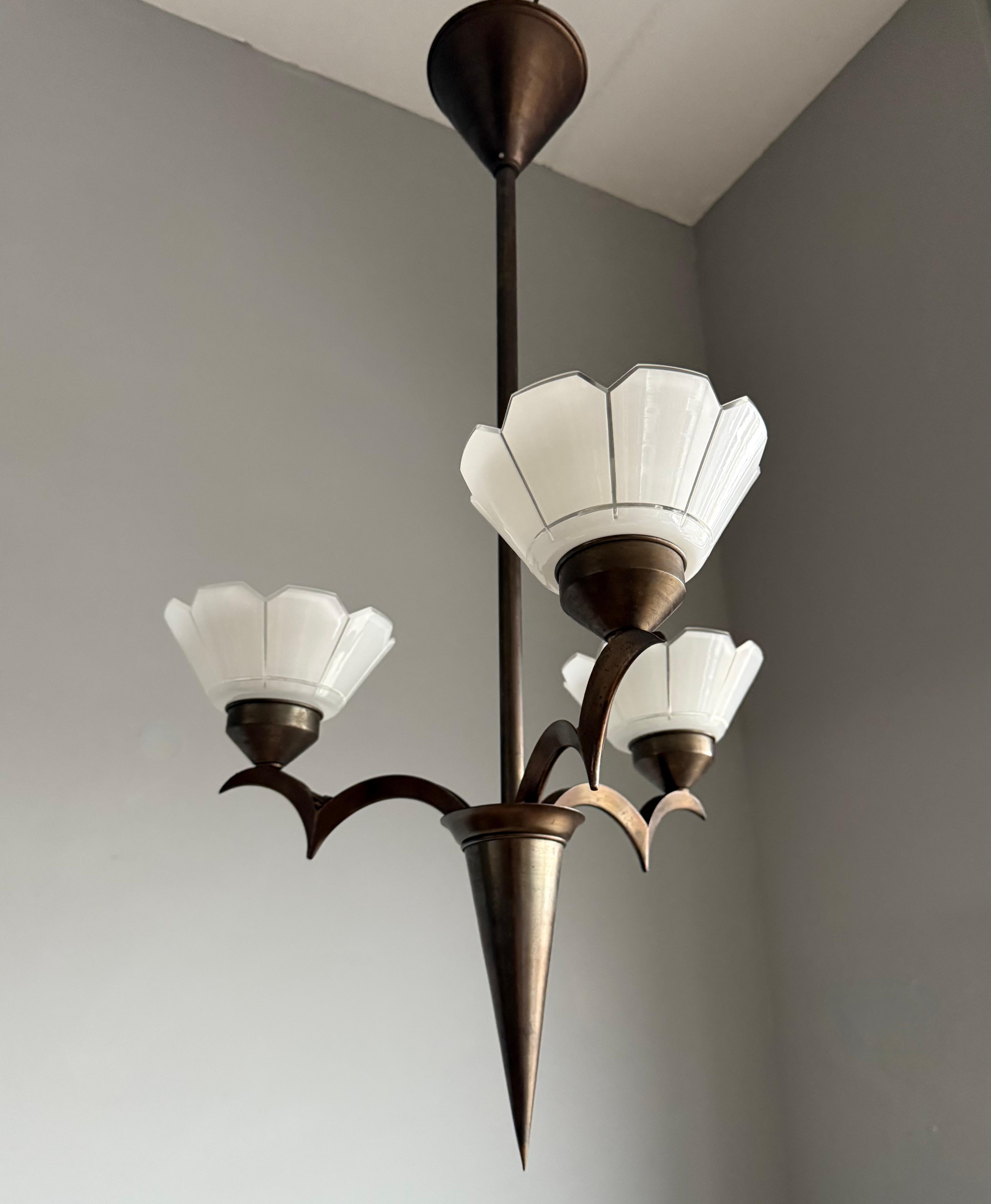 Top Art Deco Chandelier, Stunning Design, Flower Shape with Finest Glass Shades For Sale 1