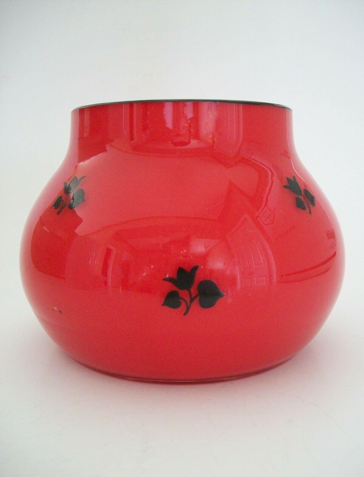 Dagobert Peche, Loetz, Cased Glass Vase with Enamel Decoration, C.R, C.1915 For Sale 1