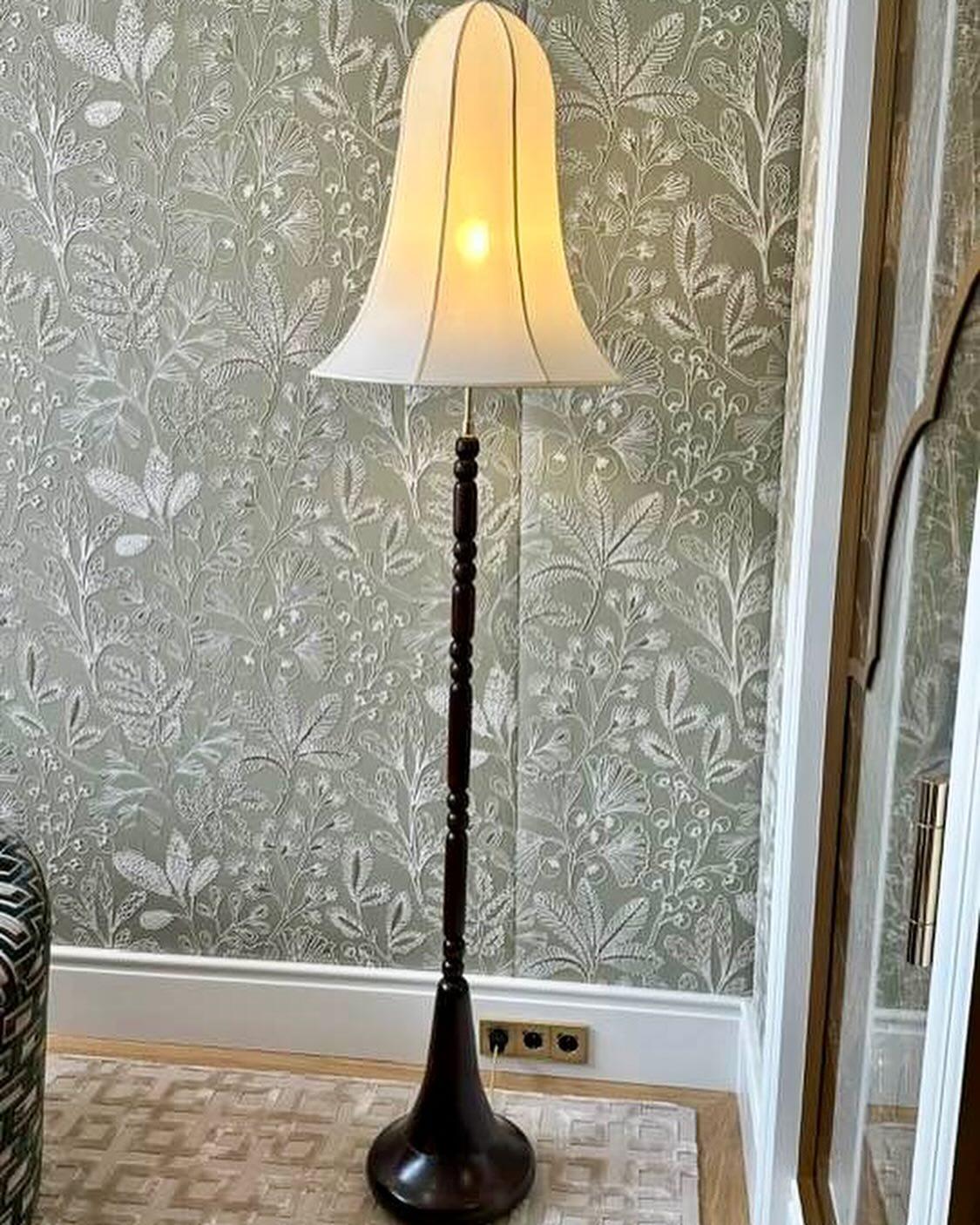 Silk Dagobert Peche Wiener Werkstätte Floor Lamp, Design Wiktorin Company, Re-Edition For Sale