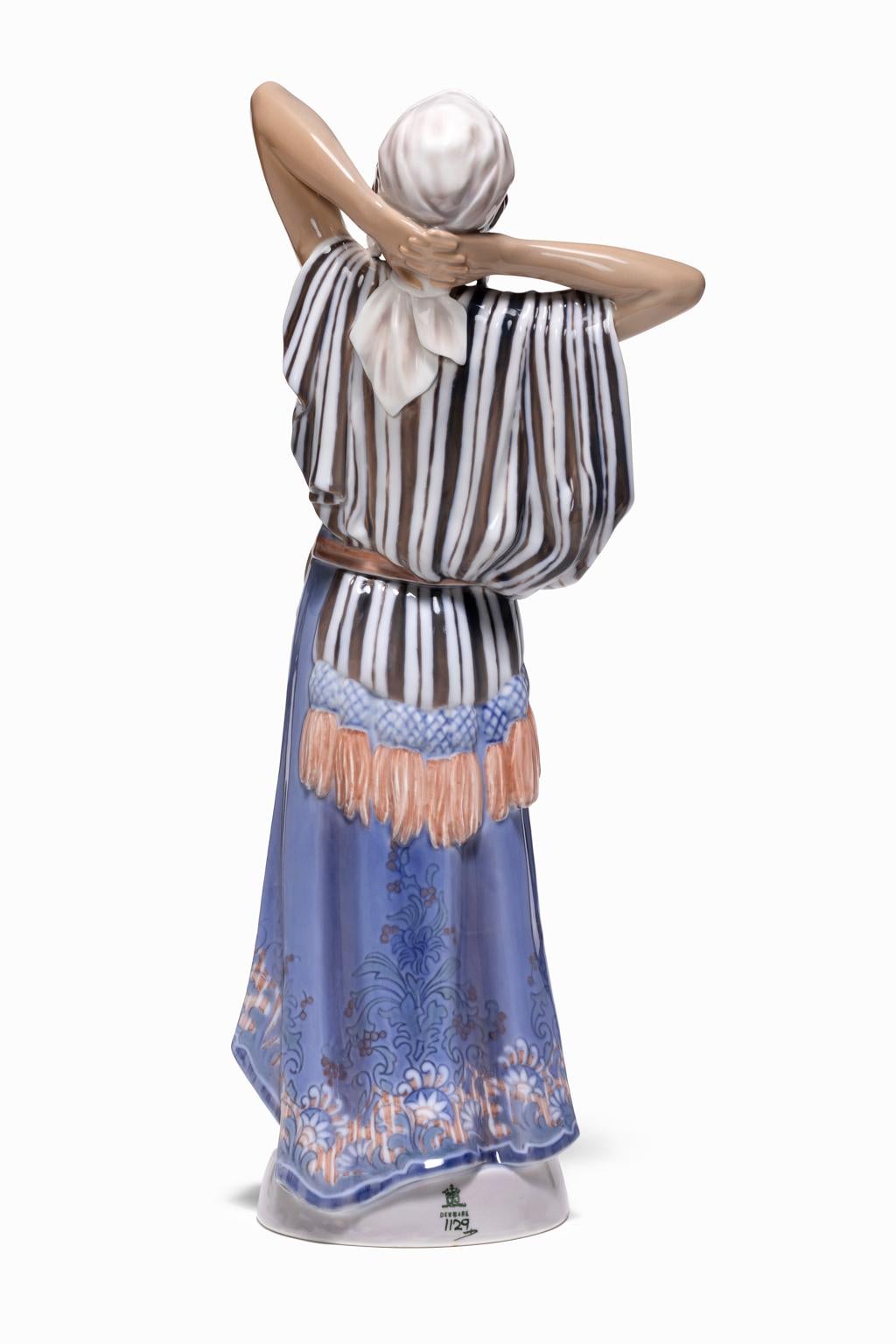 Dahl-Jensen Porzellanfigur Arabisches Mädchen #1129 Royal Copenhagen im Zustand „Hervorragend“ im Angebot in Bloomfield Hills, MI