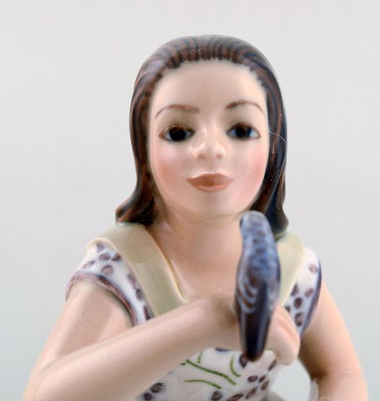 Dahl Jensen Porcelain Figurine. Girl with Bird. Model Number 1366 In Good Condition In Copenhagen, DK