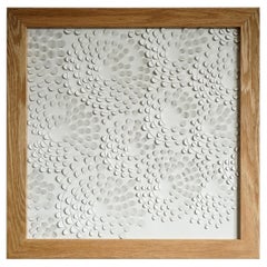 Pièce d'art mural sculptural Dahlia en cuir blanc en 3D