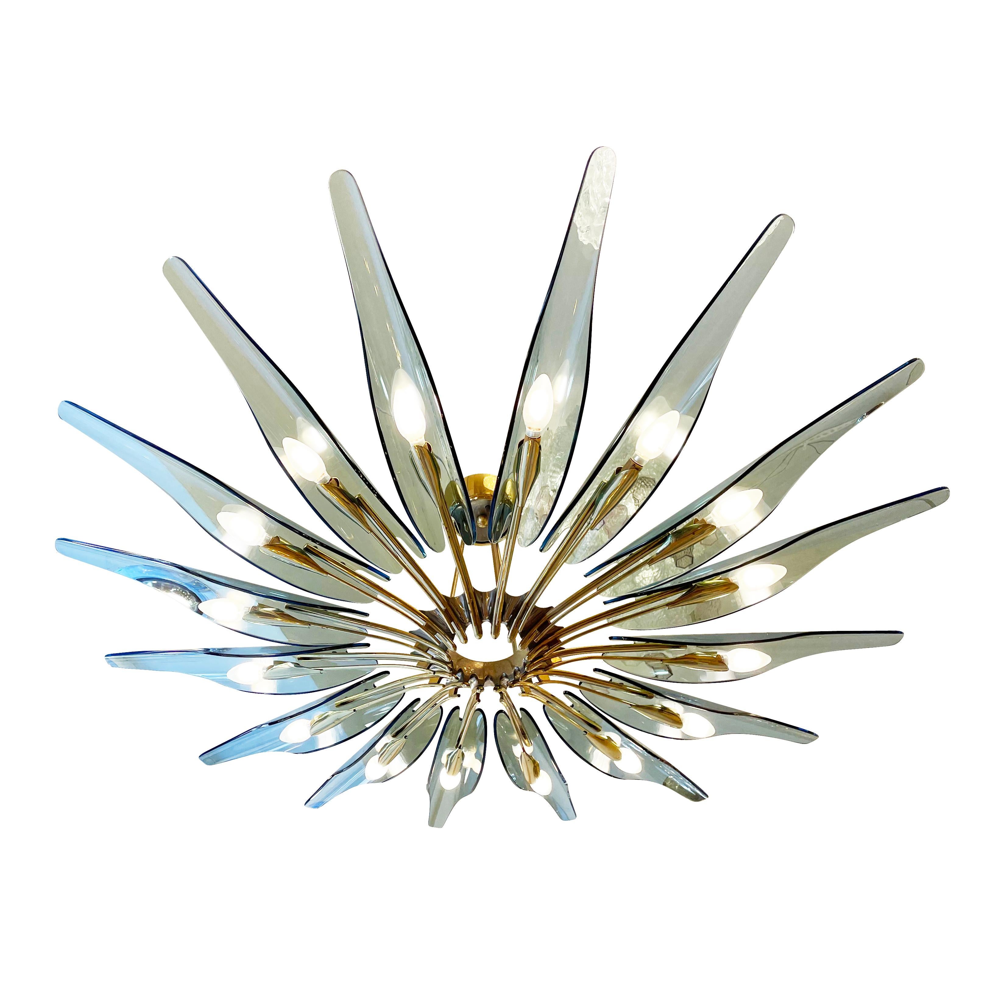 Dahlia Chandelier by Max Ingrand for Fontana Arte In Good Condition In New York, NY