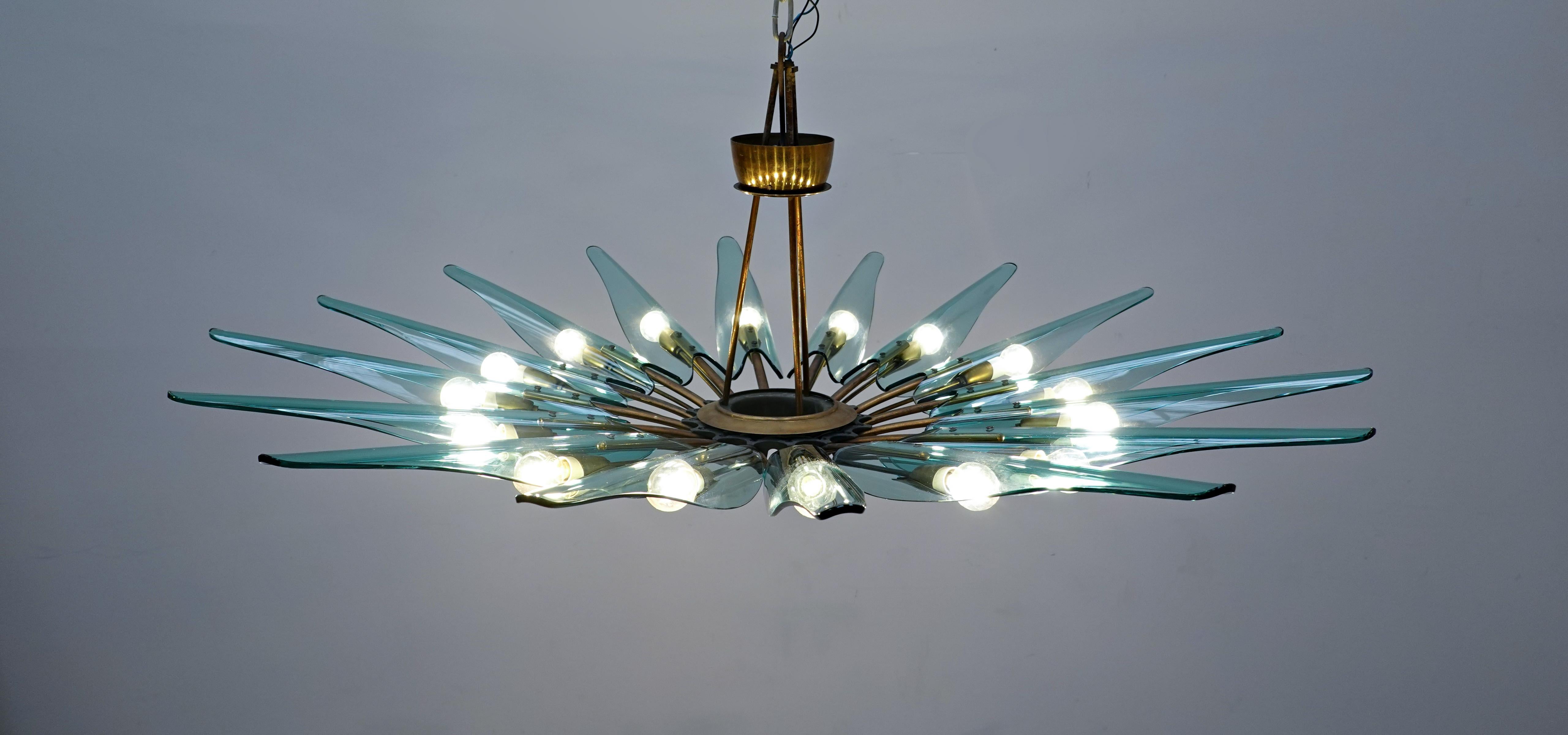 Dahlia chandelier mod. 1563A by Max Ingrand for Fontana Arte, Italy, 1950.

The Dahlia Chandelier is one of the most iconic pieces from the Fontana Arte archive. Designed in the mid 1950s,  it continues to impress some 70 years later. 


Maker