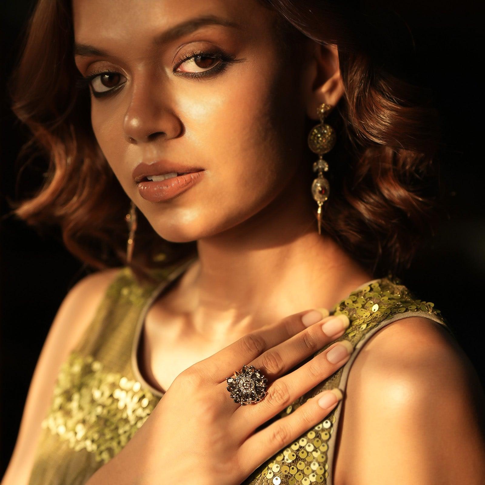 Im Angebot: Moi Dahlia Ring aus Gold mit Diamanten und Quarz () 2