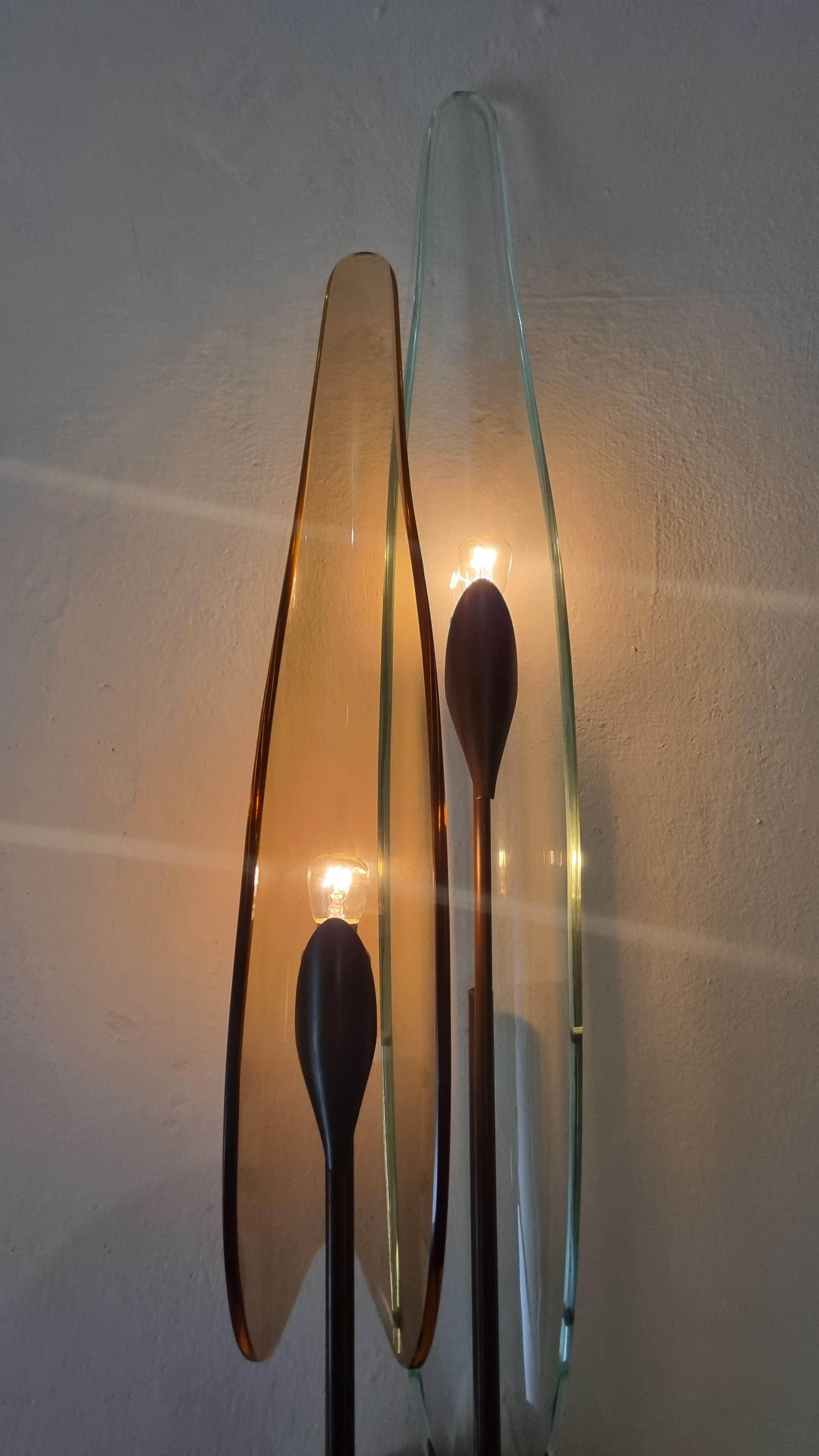 Mid-20th Century Dahlia mod 1461 wall sconce designed by Max Ingrand for Fontana Arte 1955 in vendita