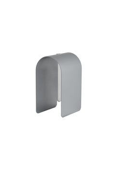 "Dahlia" Jarrón de metal plateado de William Mulas