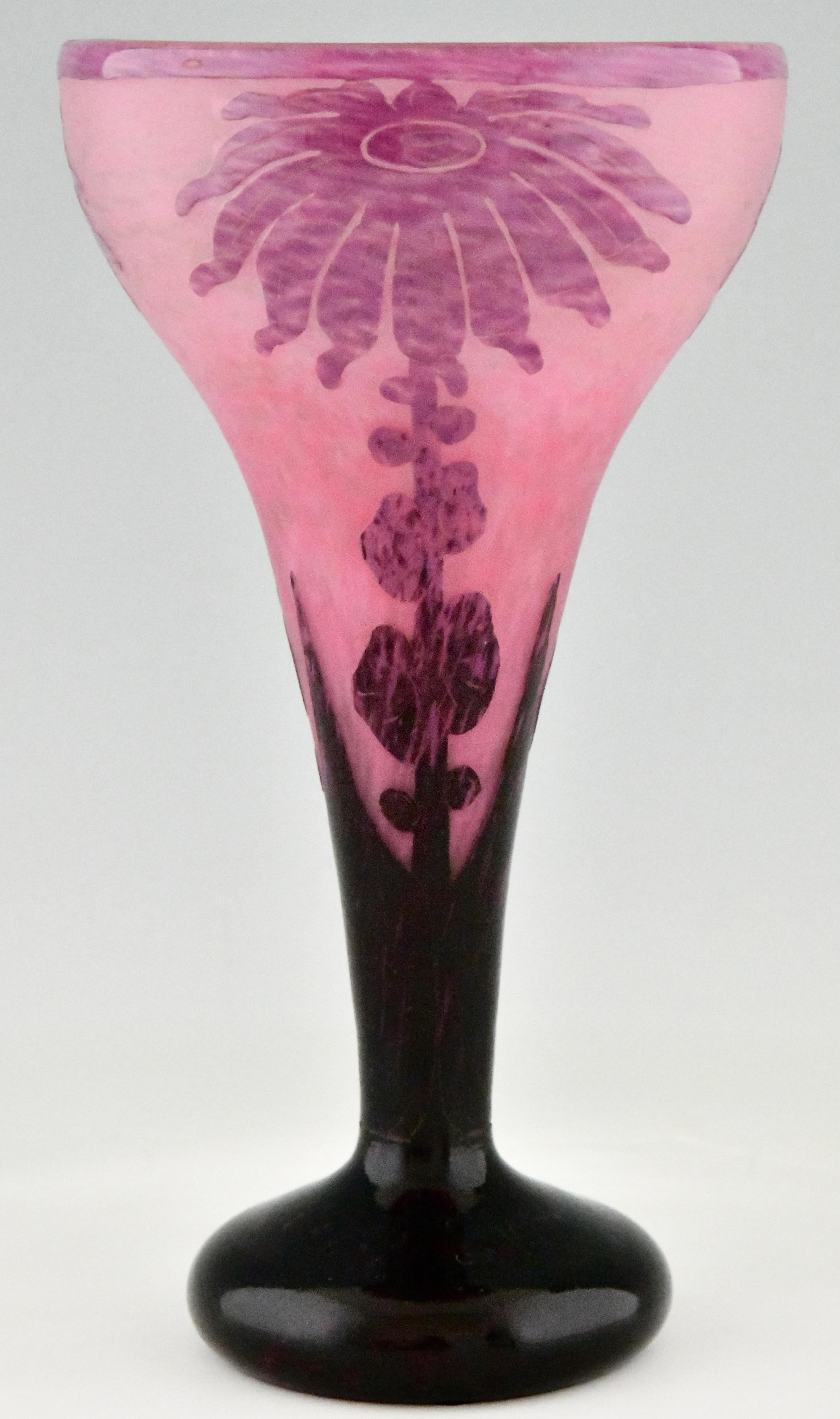 Dahlias Tall Art Deco Cameo Glass Vase Flowers Le Verre Français Schneider 1923 In Good Condition In Antwerp, BE