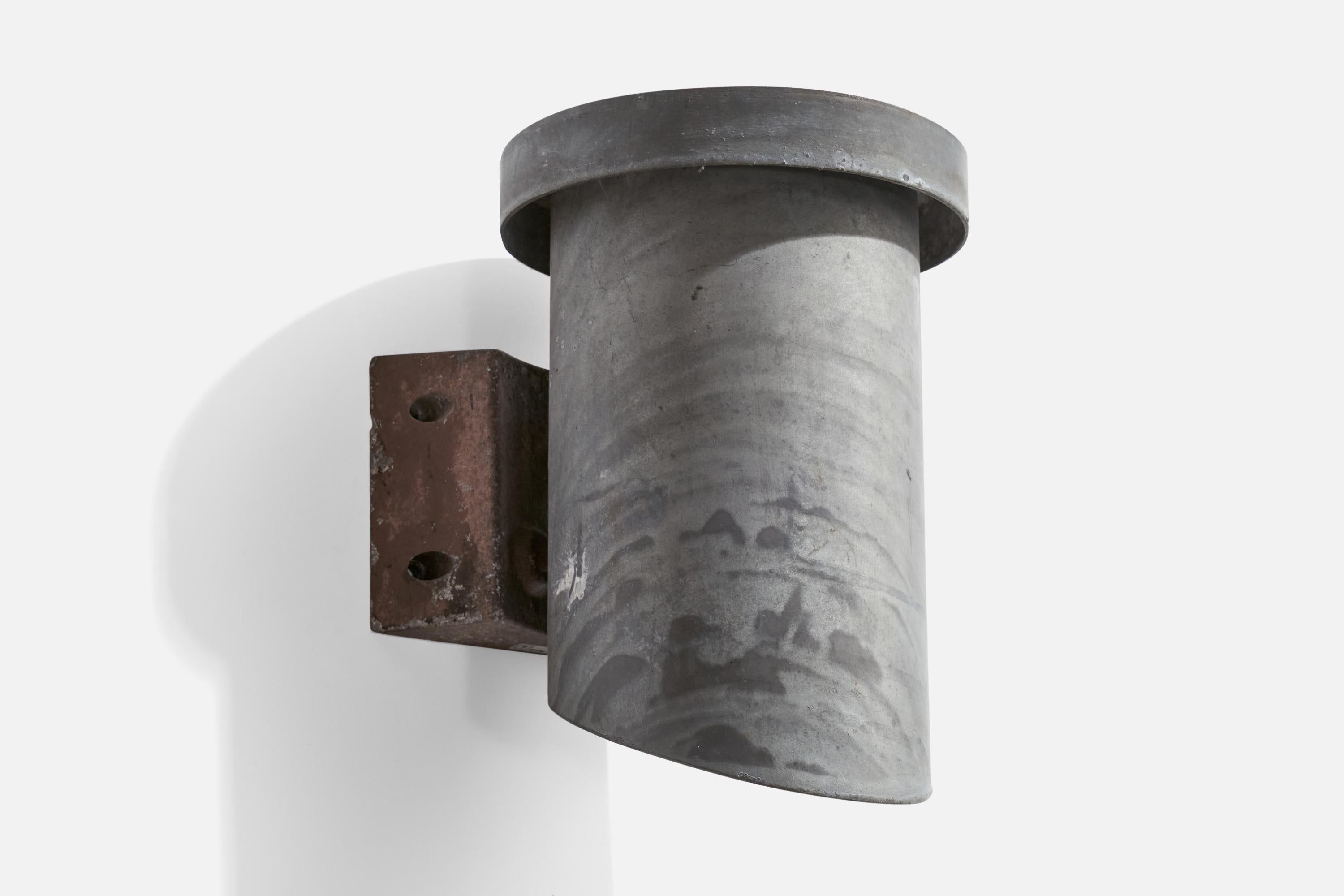 Dahls Maskinfabrik, Wall Lights, Steel, Metal, Denmark, c. 1980s In Fair Condition For Sale In High Point, NC