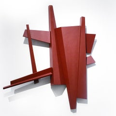 Descendant du cubiste (sculpture murale abstraite rouge profond bordeaux minimaliste)