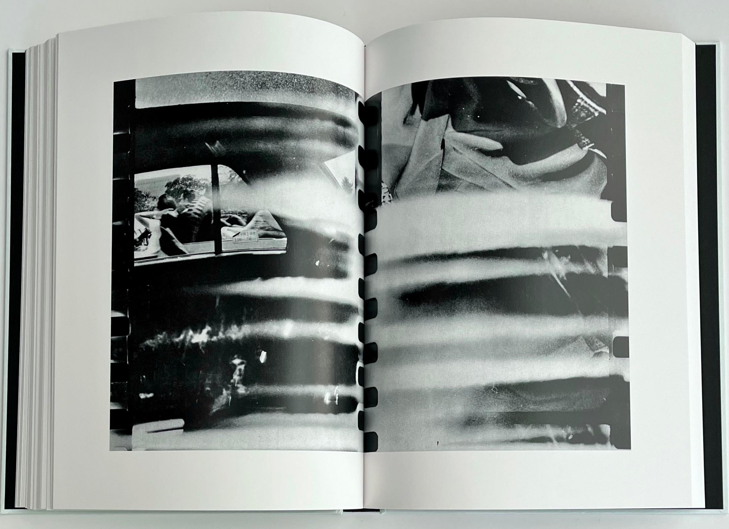 Signed Daido Moriyama photo book (Daido Moriyama Farewell Photography) For Sale 3